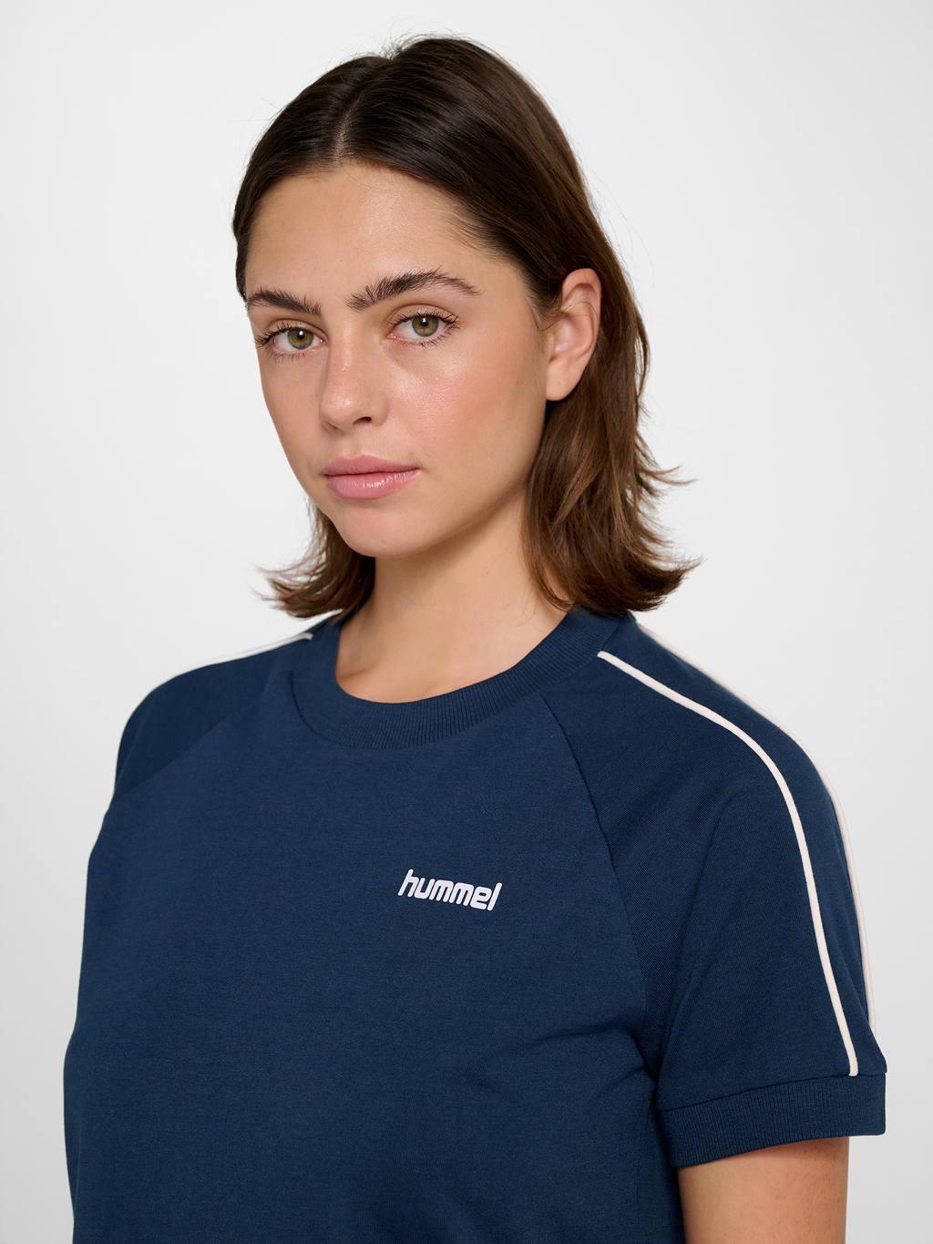 hmlPULSE PIPING W T-SHIRT S/S