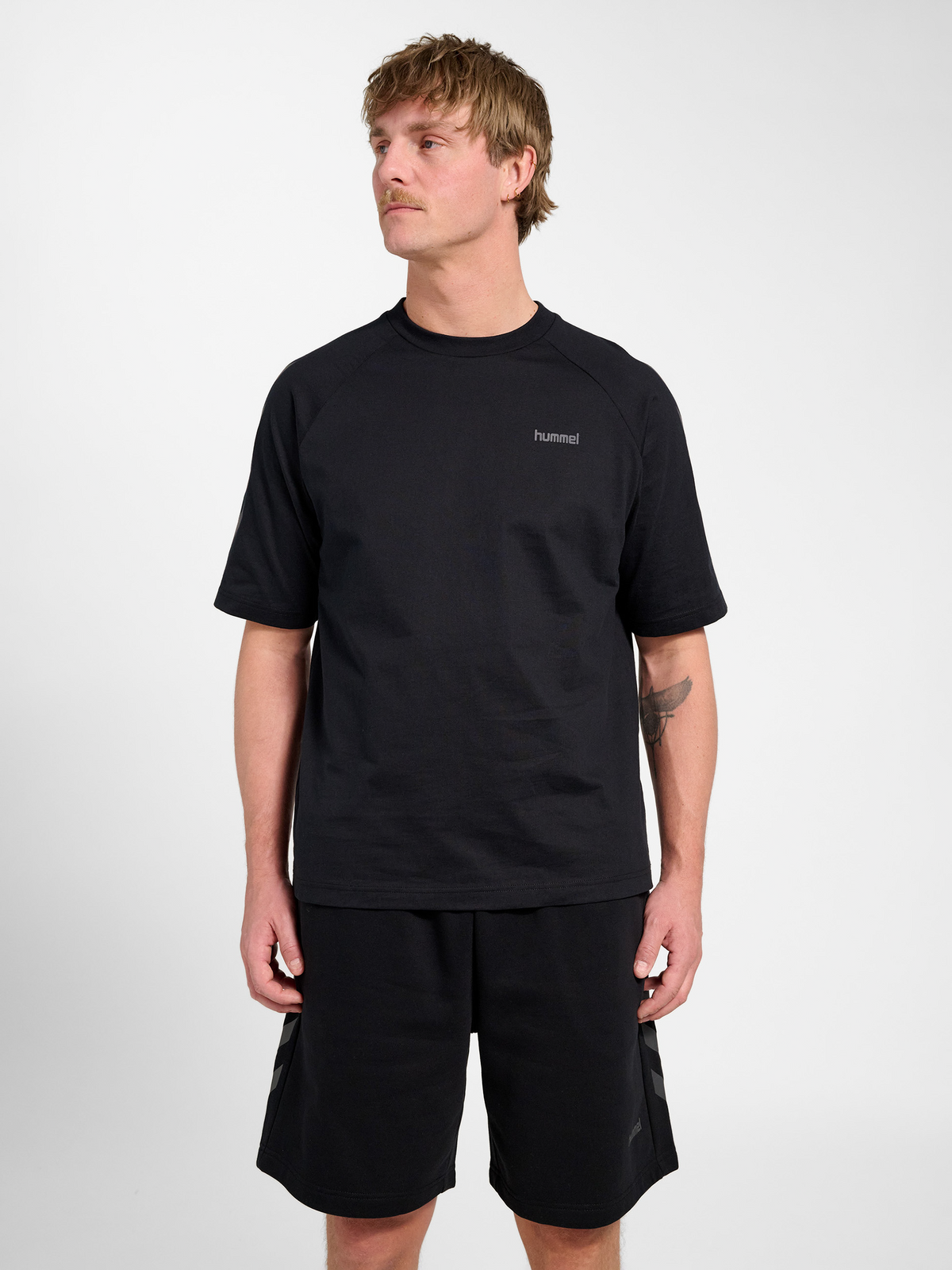 hmlKEEPER CHEVRON T-SHIRT S/S