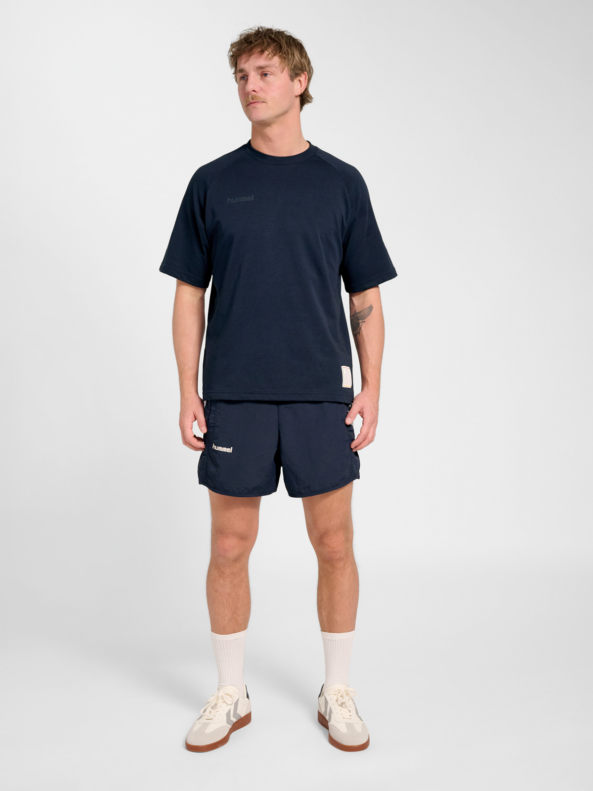 hmlWORLD 26 T-SHIRT S/S