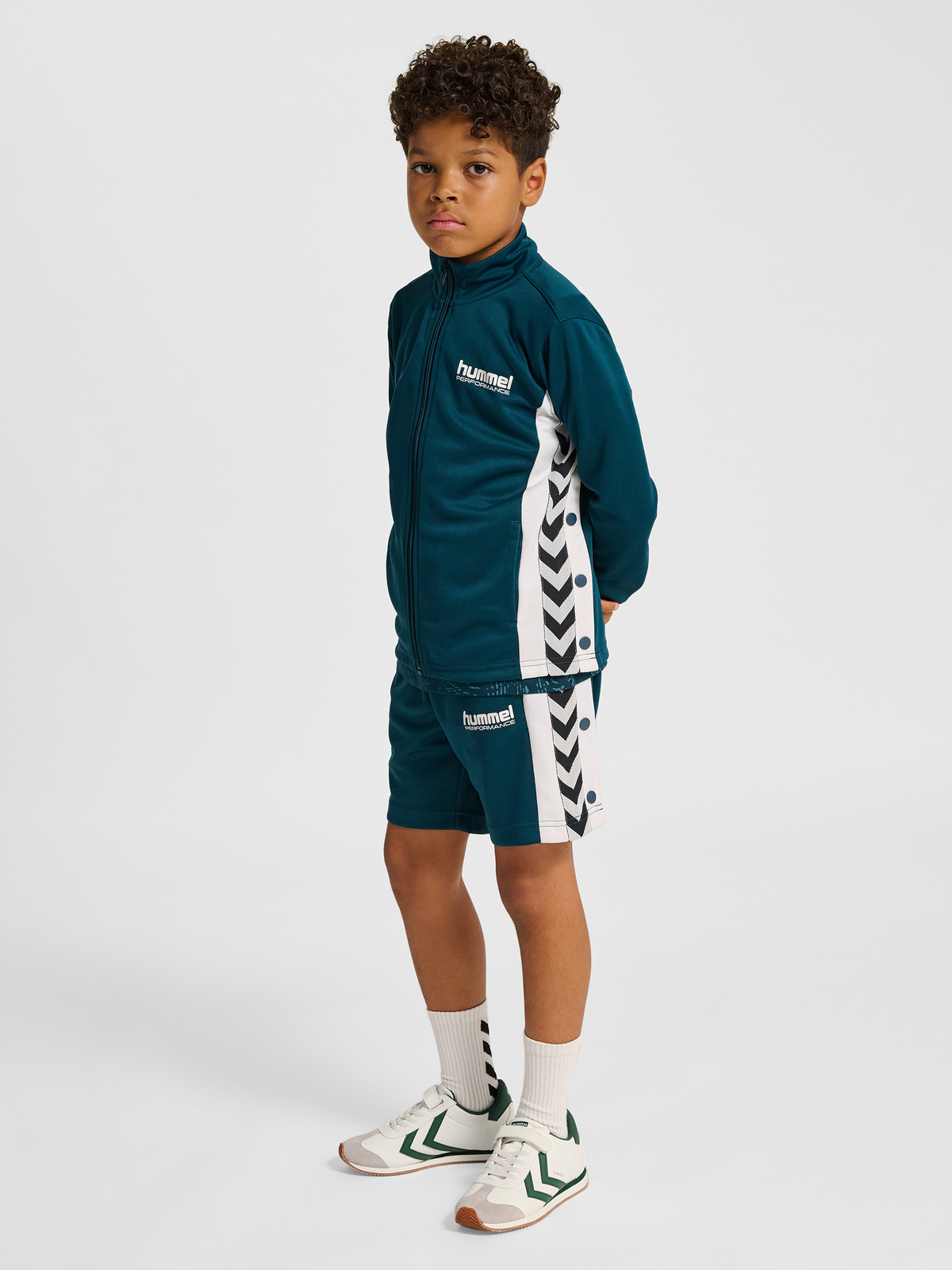 hmlJR CHEVRON ZIP JACKET
