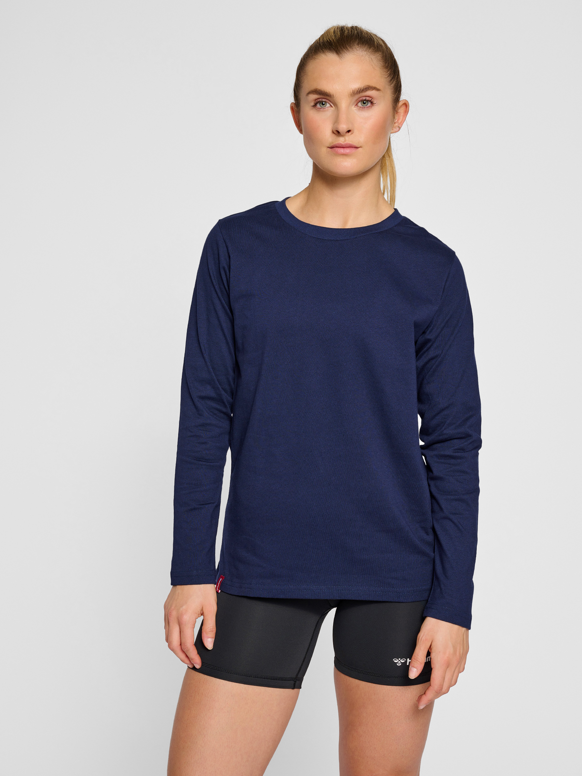 hmlRED HEAVY T-SHIRT L/S WOMAN