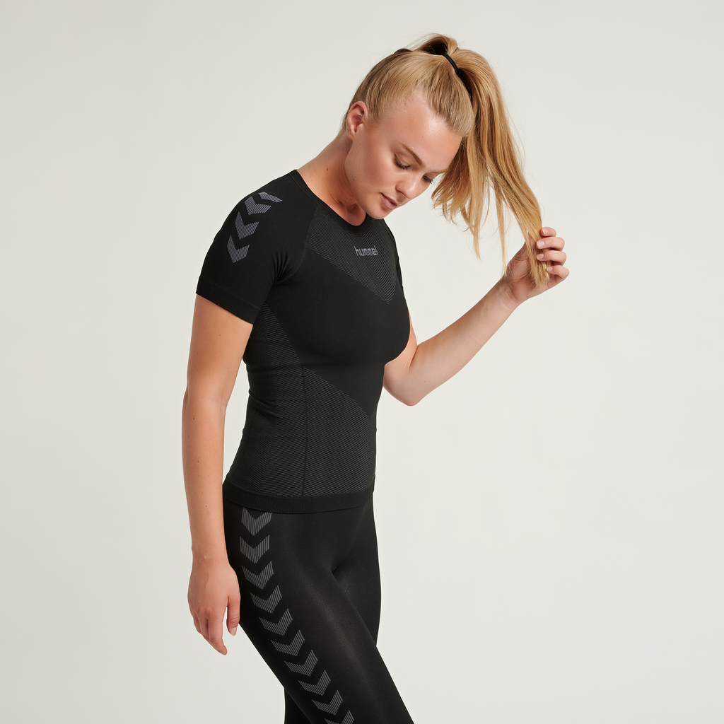 HUMMEL FIRST SEAMLESS JERSEY S/S W