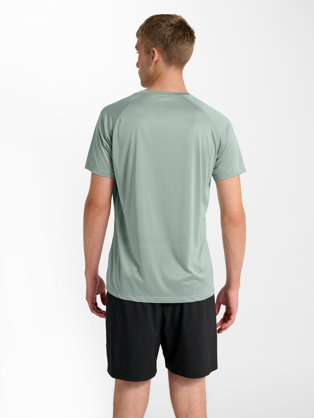 nwlBEAT T-SHIRT
