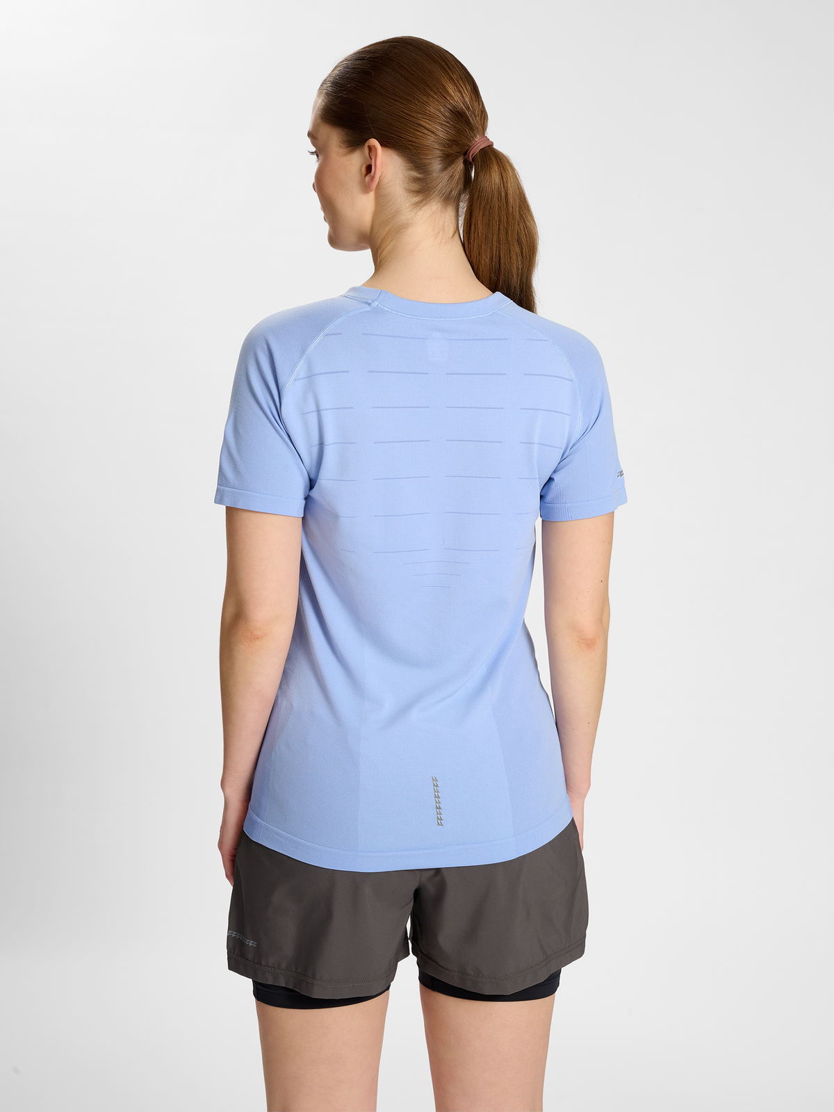 nwlRIVERSIDE SEAMLESS T-SHIRT S/S W