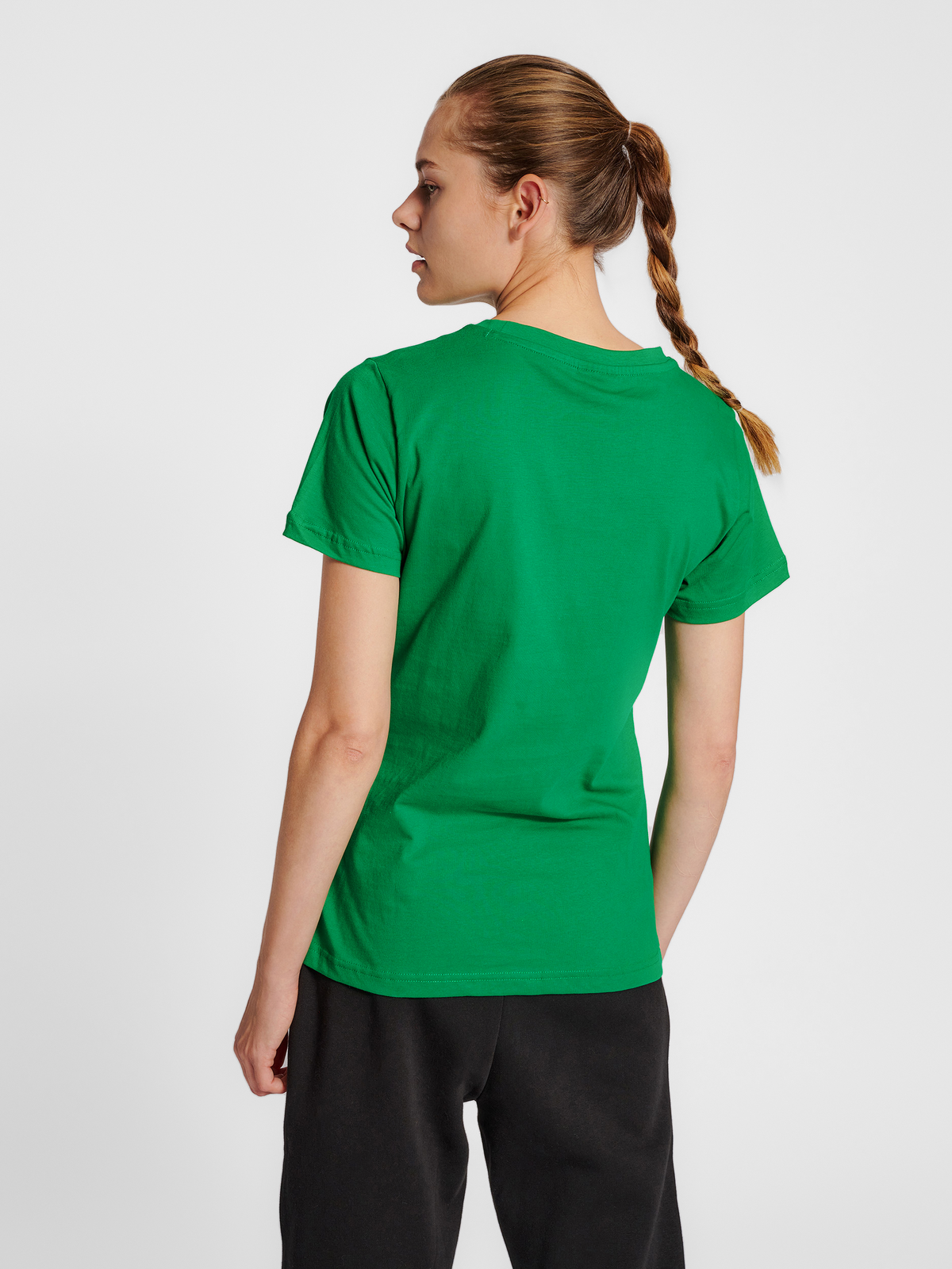 hmlRED BASIC T-SHIRT S/S WOMAN