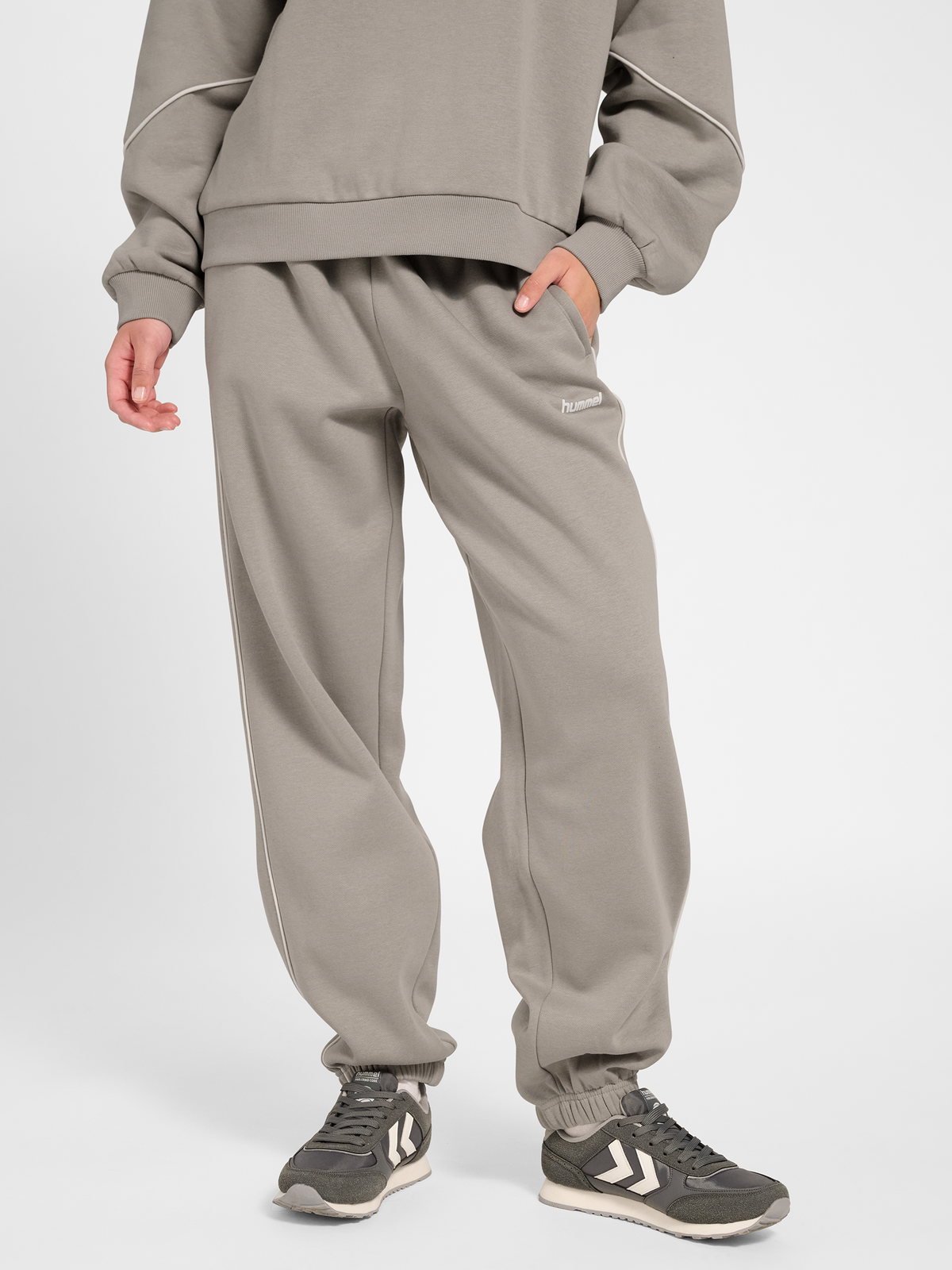 hmlKEEPER W PIPING SWEATPANT