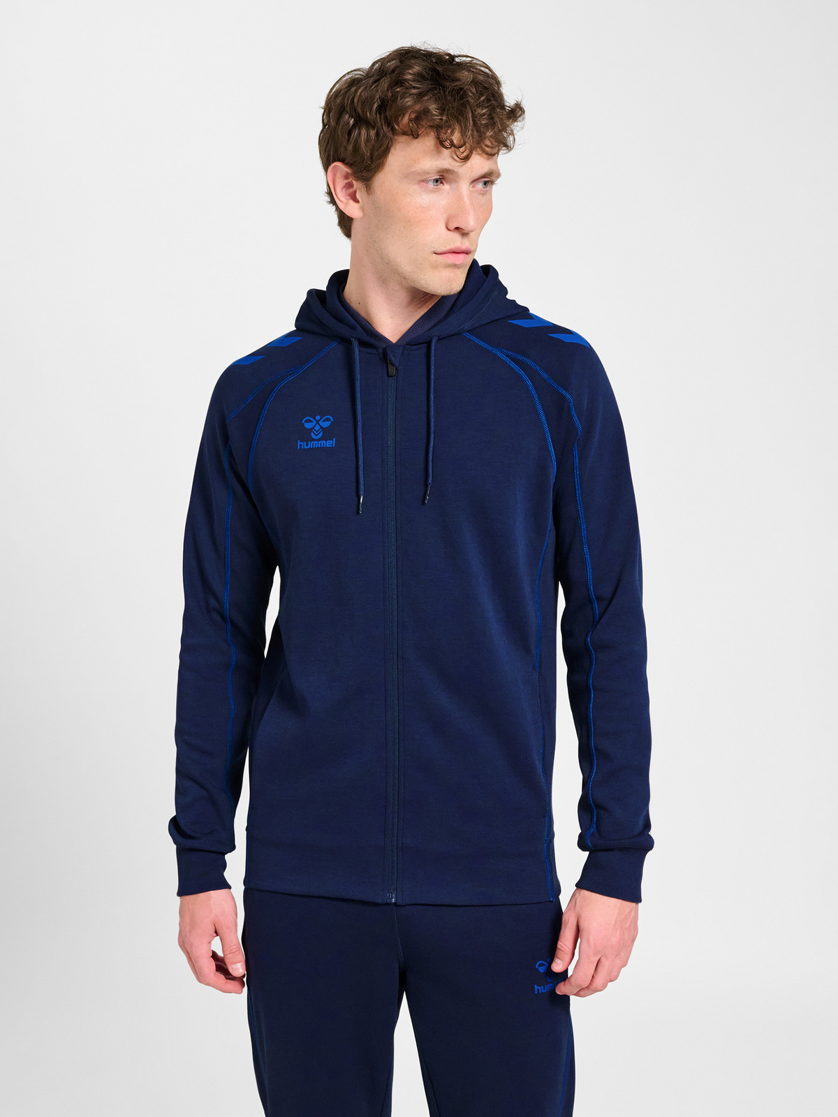 hmlMOVE 2.0 ZIP HOODIE