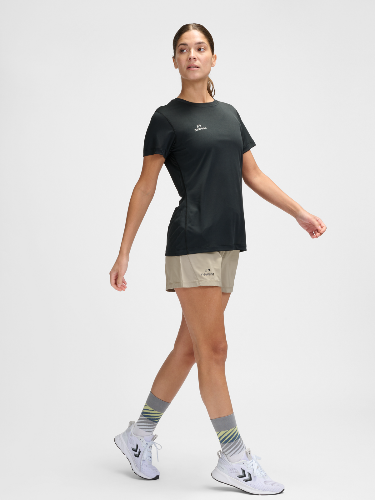nwlBEAT T-SHIRT W
