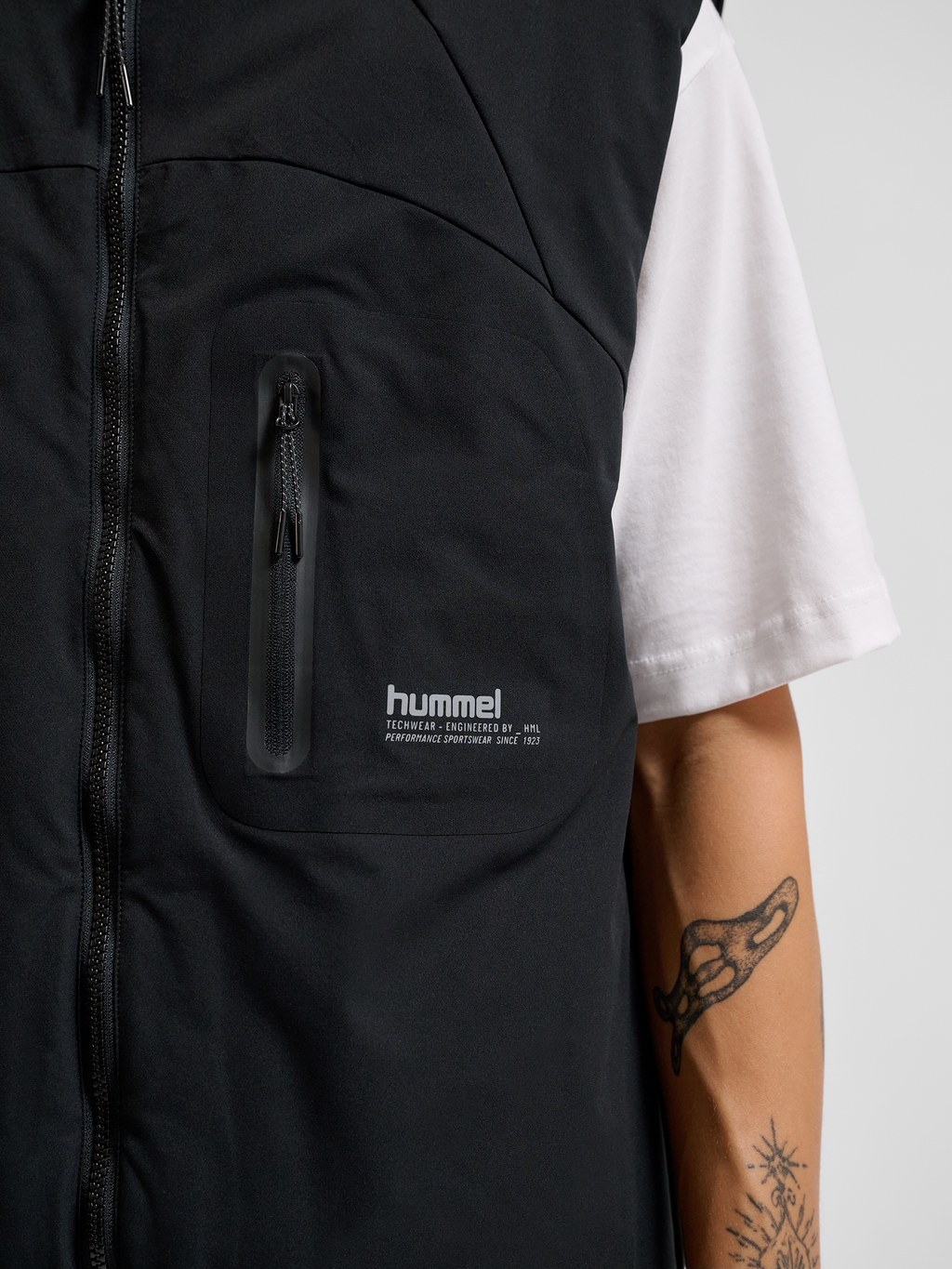 hmlTECH PADDED VEST