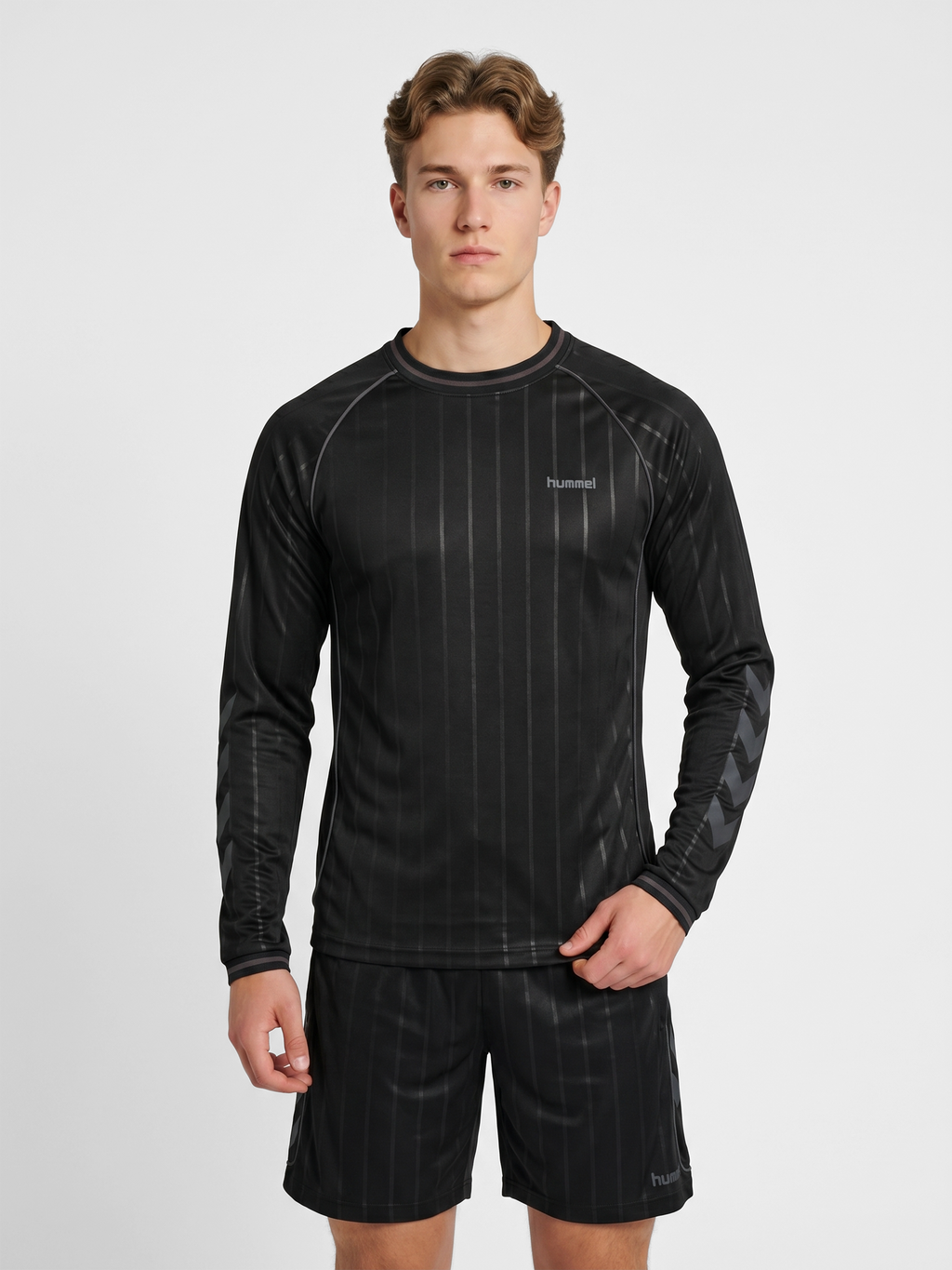 hmlPITCH T-SHIRT L/S
