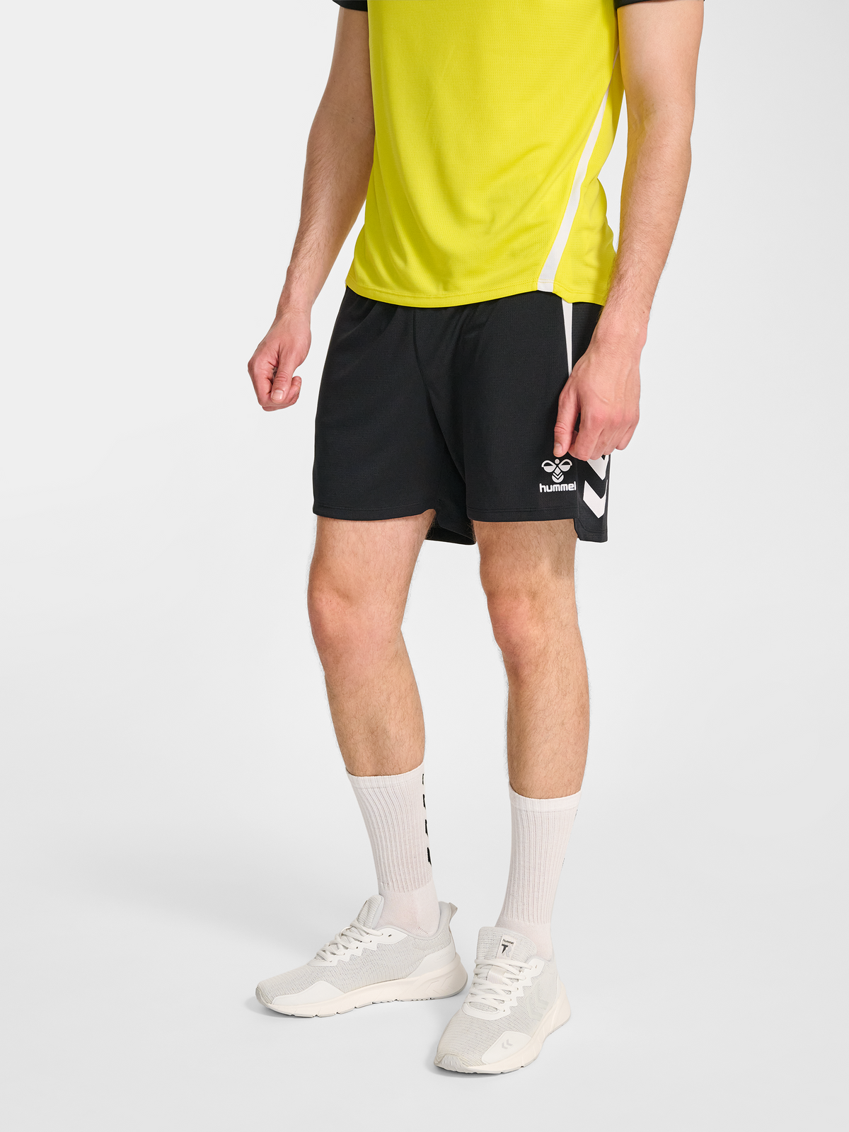 hmlLEAD 2.0 SHORTS