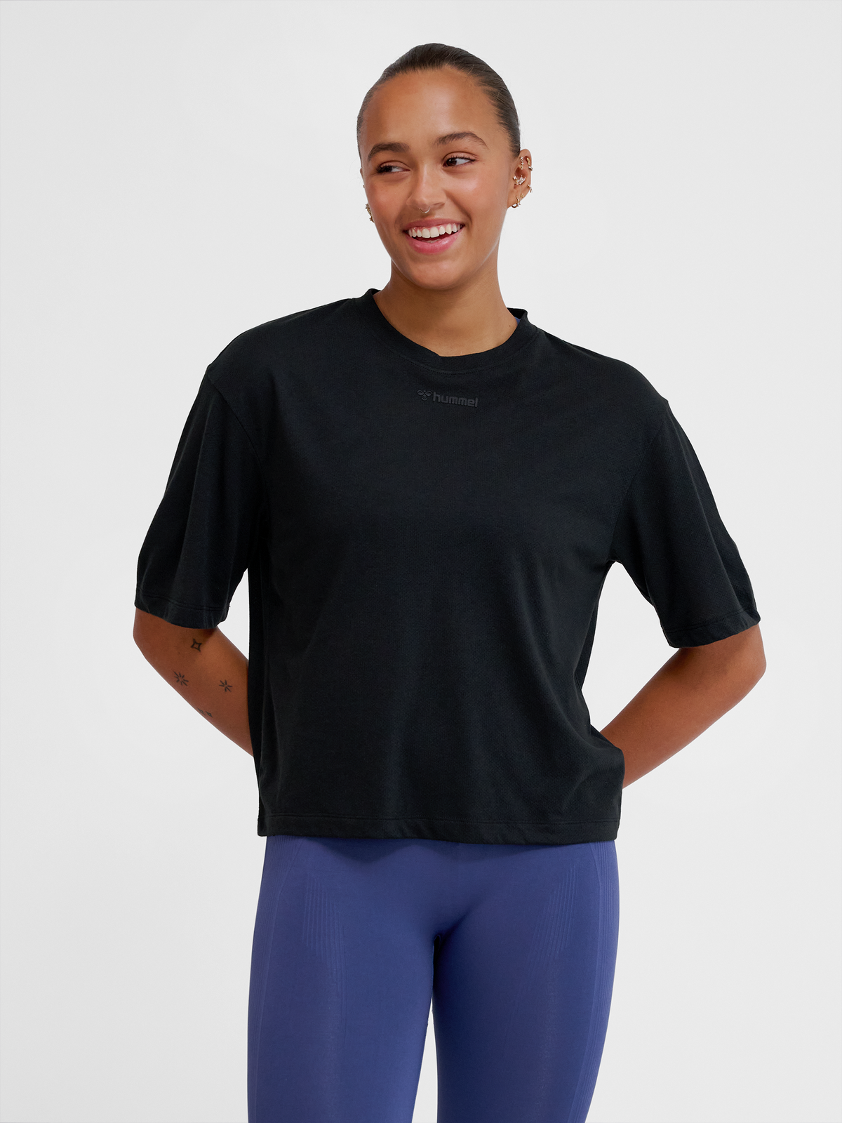 hmlMT VANJA BOXY SHORT T-SHIRT