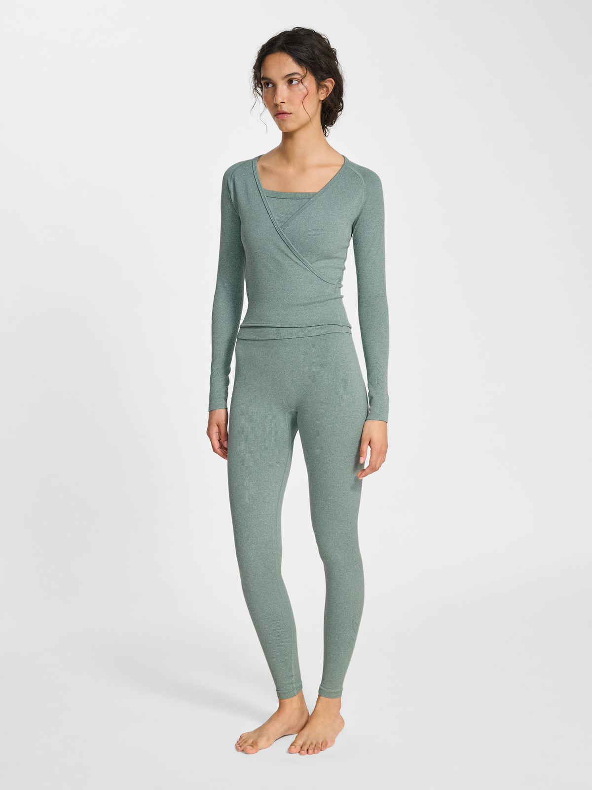 hmlYOGA SEAMLESS RIB T-SHIRT L/S