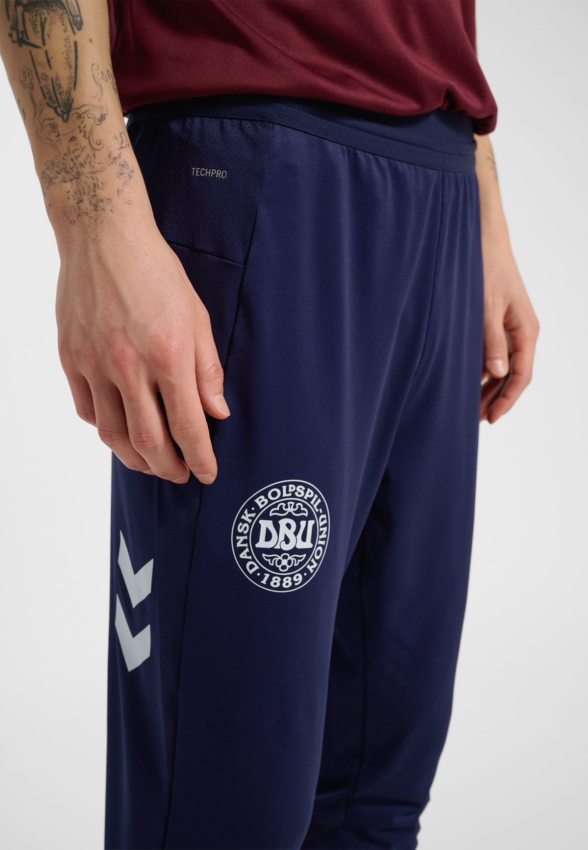 DBU 26 PRO TR FOOTBALL PANTS