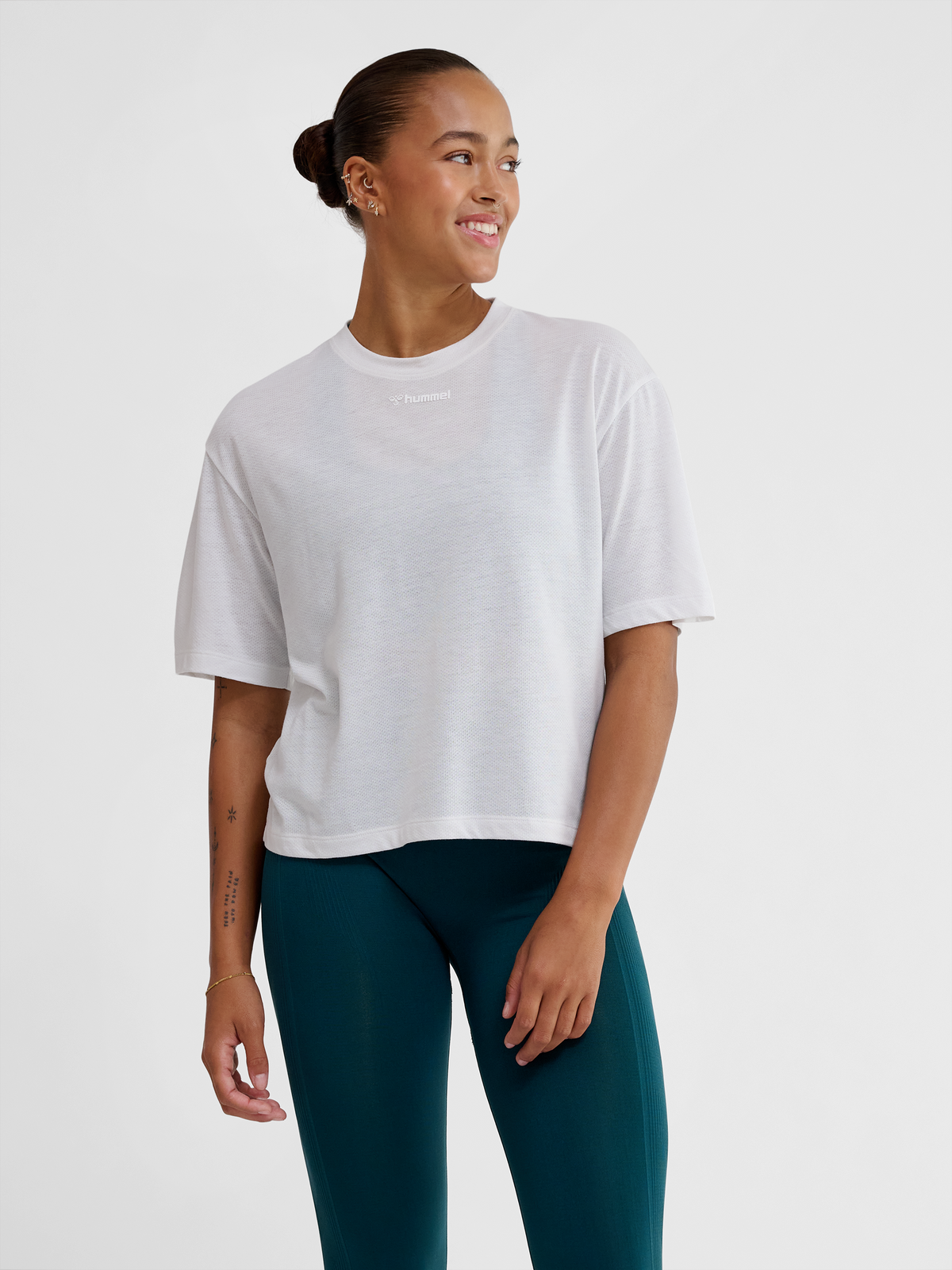 hmlMT VANJA BOXY SHORT T-SHIRT