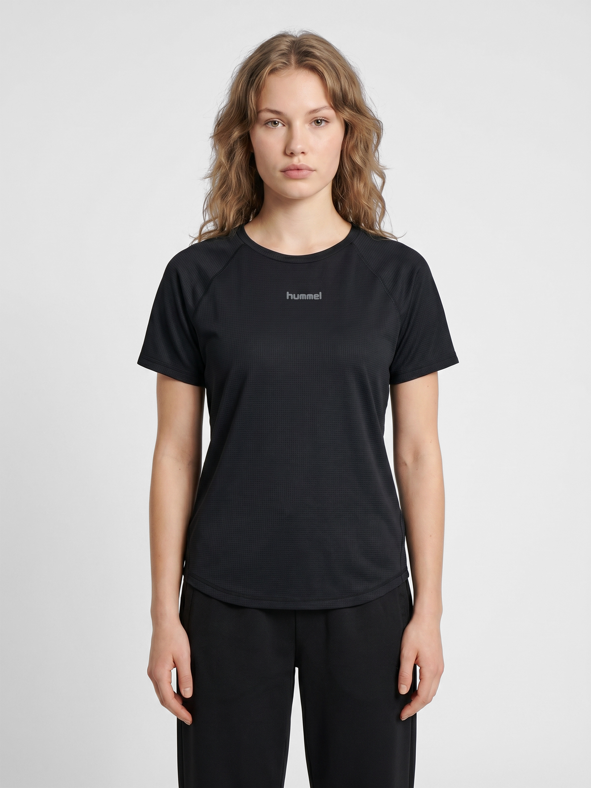 hmlMOMENTUM W T-SHIRT S/S