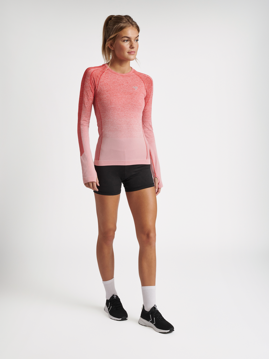 hmlGG12 TRAINING SEAMLESS L/S WOMAN