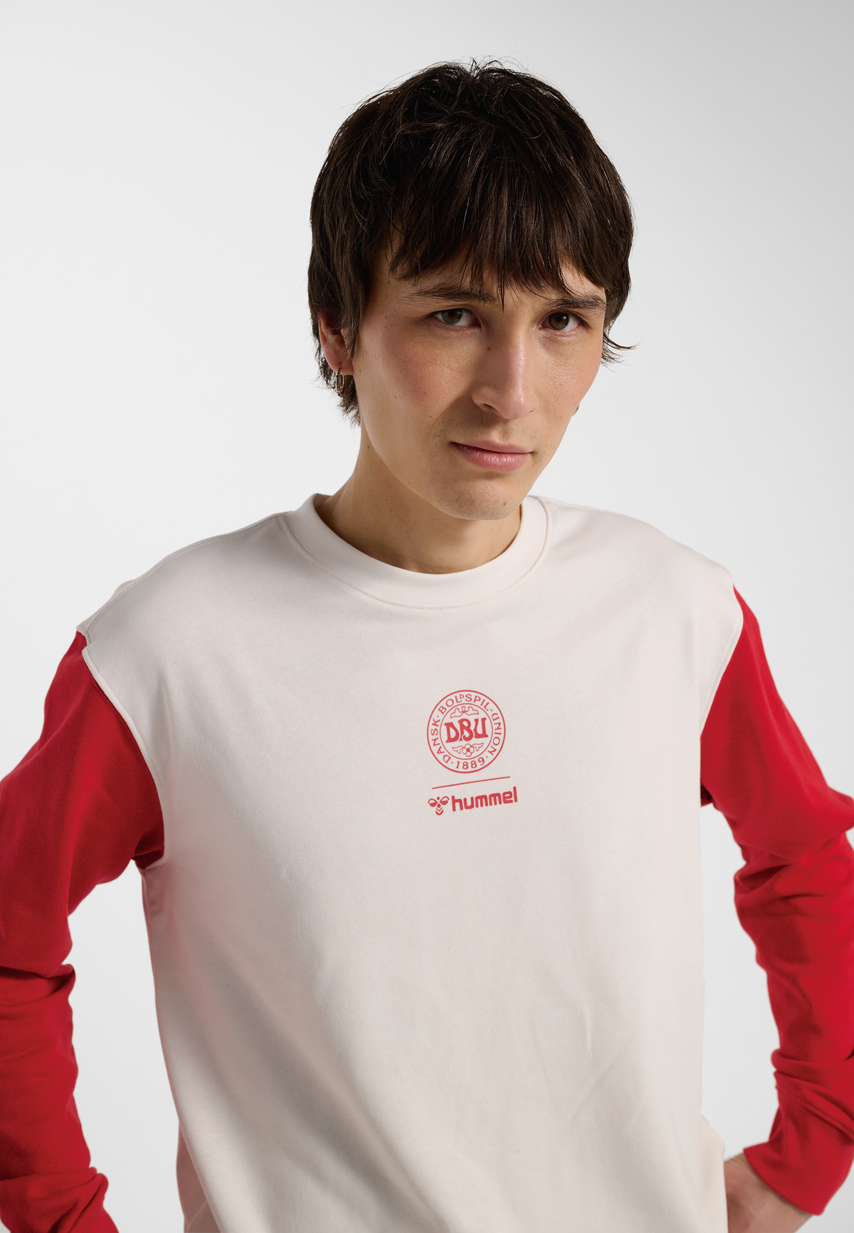 DBU 26 FAN RED-WHITE TEE LS