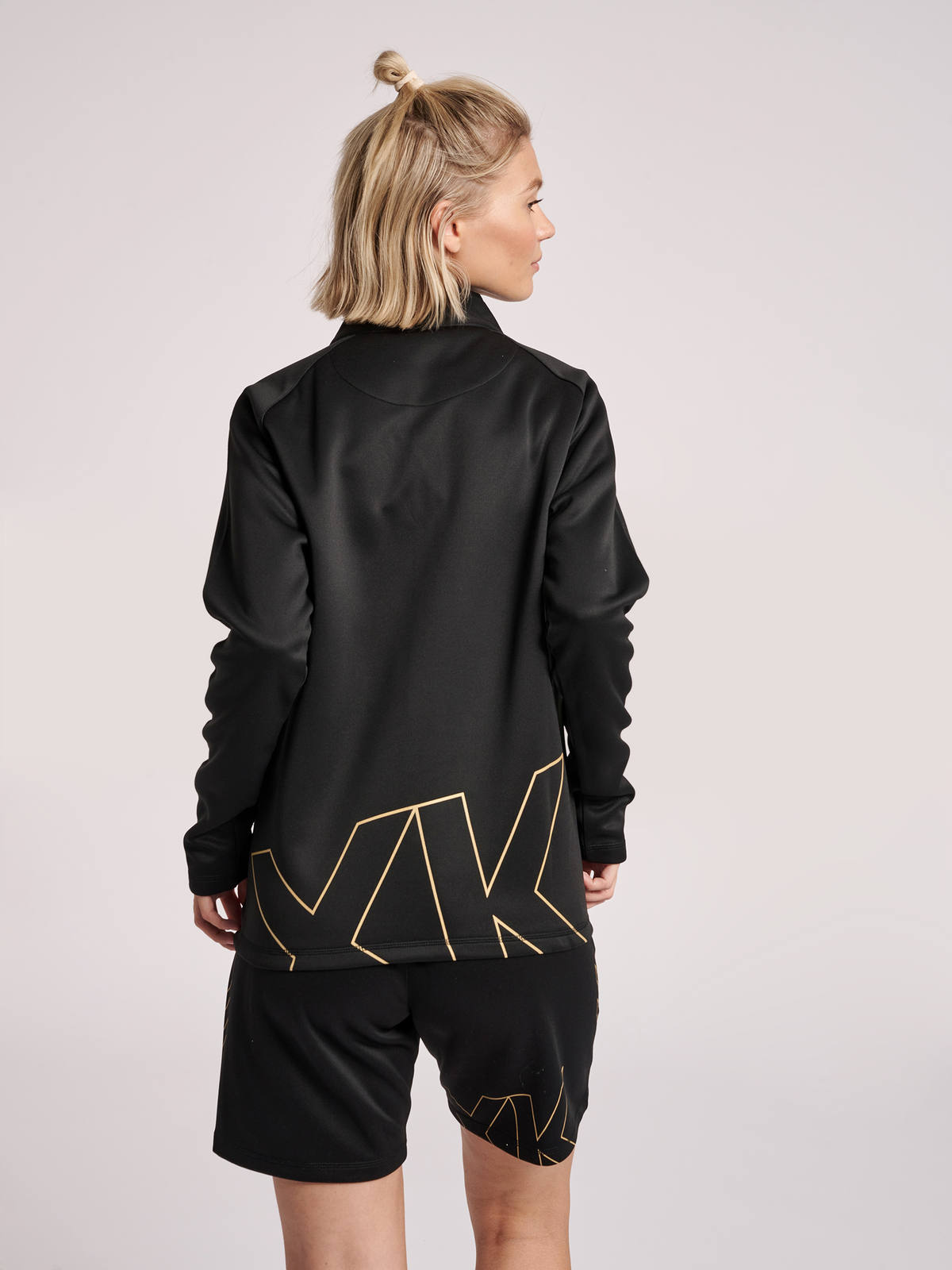 hmlCIMA XK ZIP JACKET WOMAN