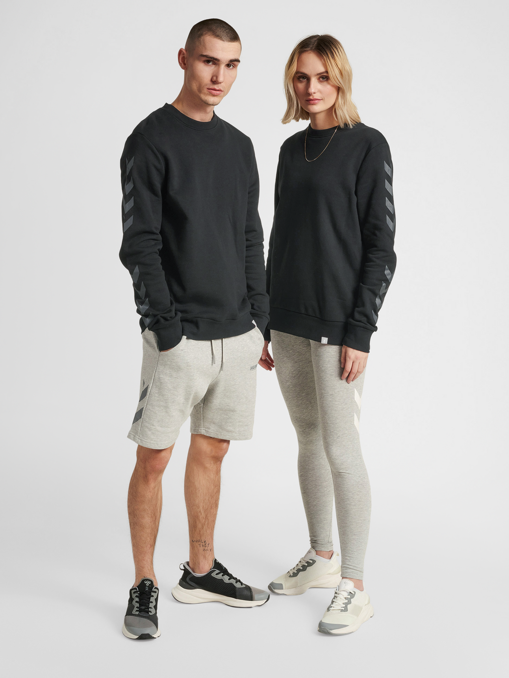 hmlLEGACY CHEVRON SWEATSHIRT
