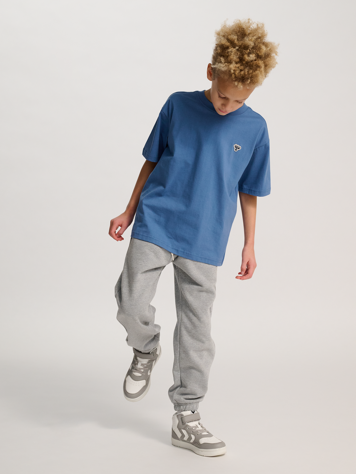 hmlJR LOOSE T-SHIRT S/S BEE