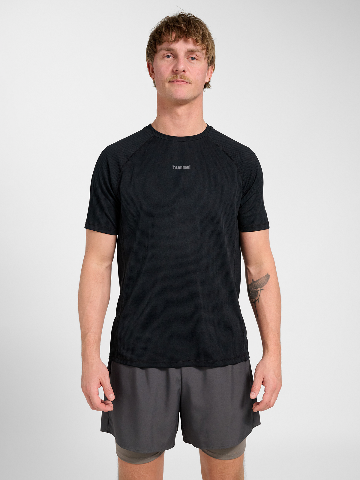 hmlMOMENTUM T-SHIRT S/S