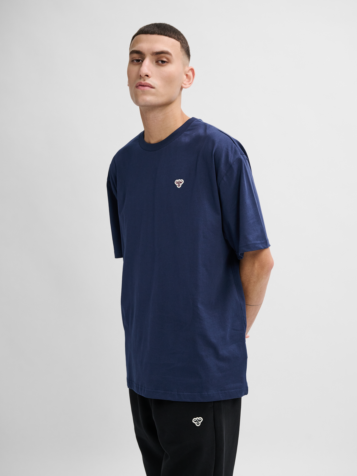 hmlLOOSE T-SHIRT BEE S/S