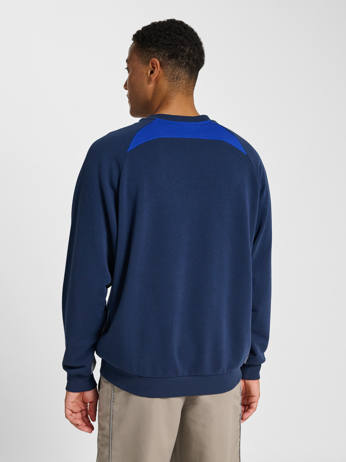 hmlOVERSIZED ICONIC CREW CH