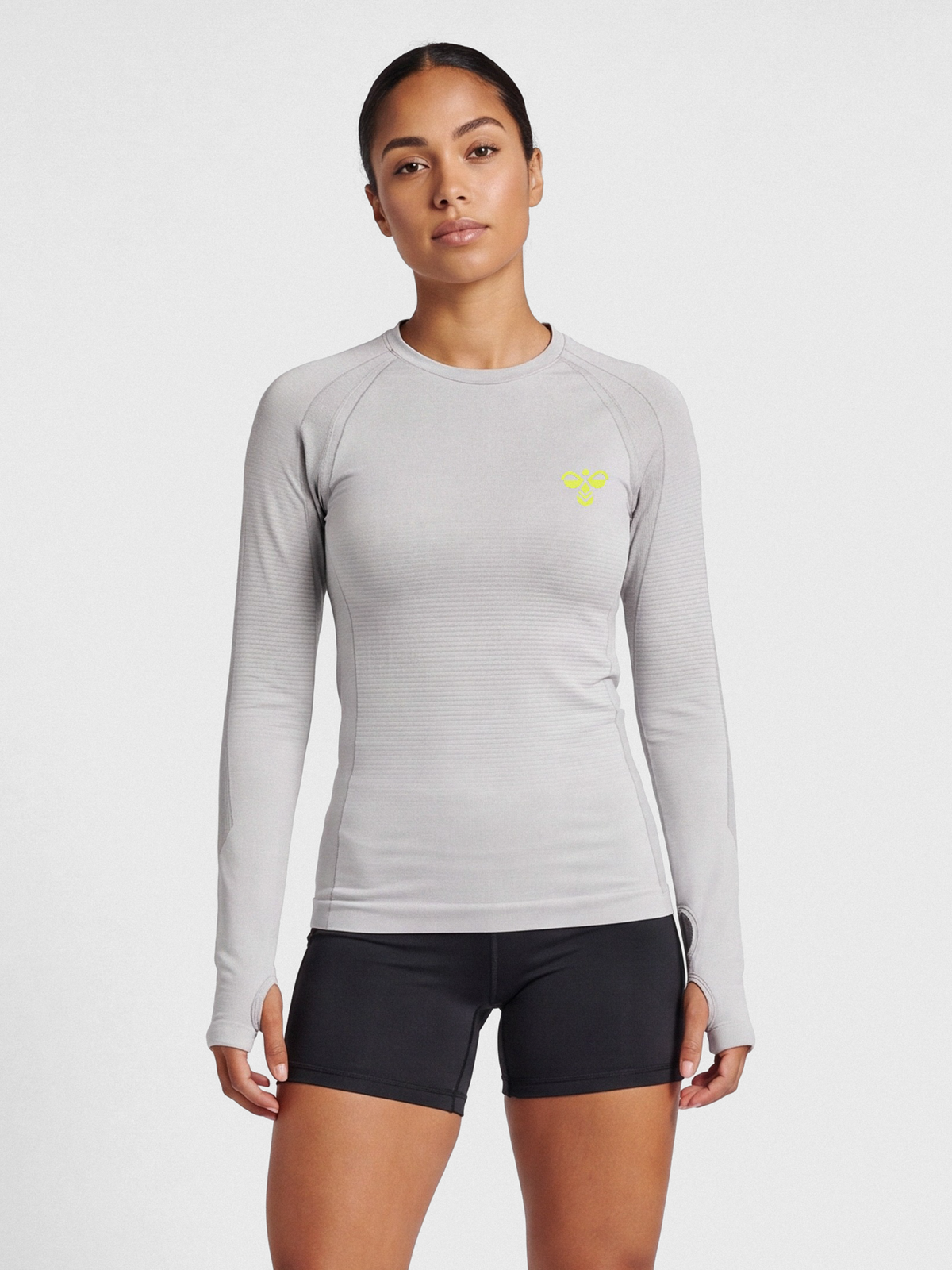 hmlGG12 TRAINING SEAMLESS L/S WOMAN