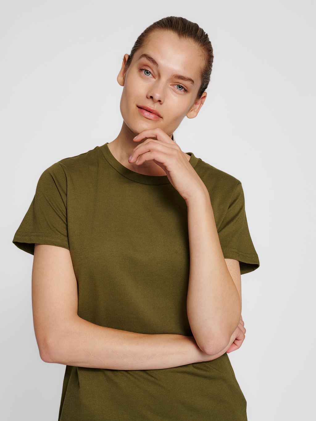 hmlRED BASIC T-SHIRT S/S WOMAN