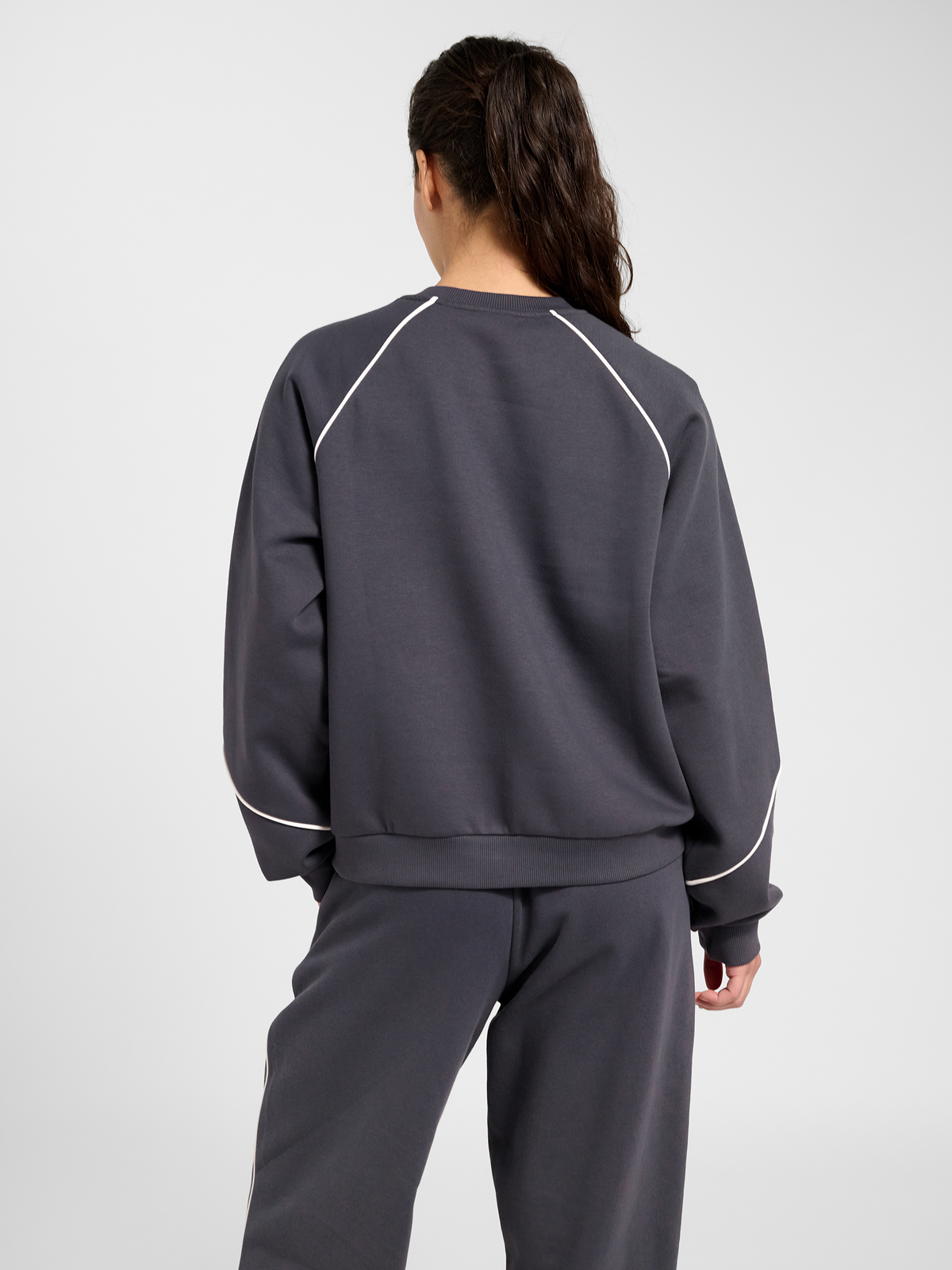 hmlKEEPER W BOXY PIPING CREWNECK
