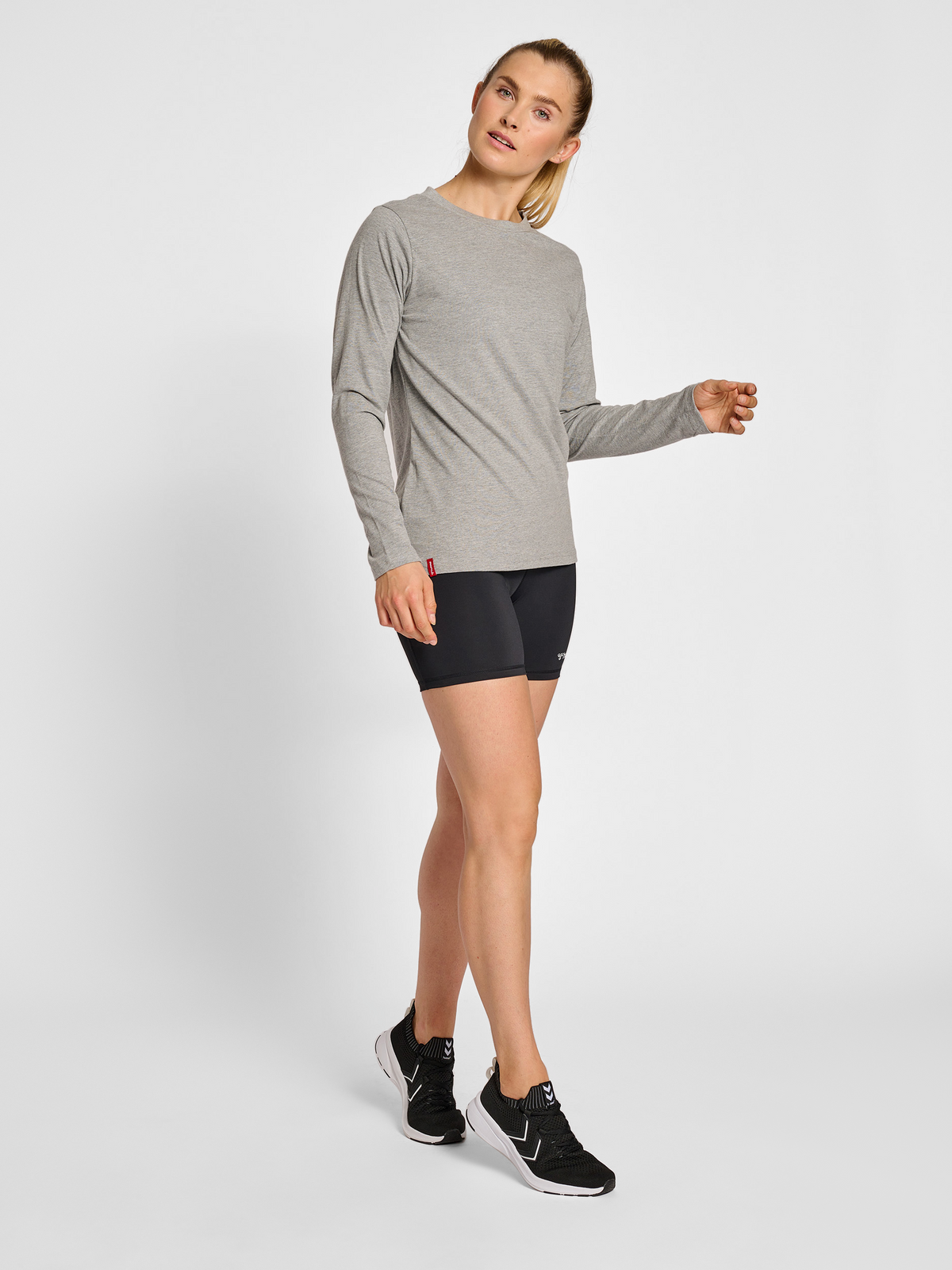 hmlRED BASIC T-SHIRT L/S WOMAN