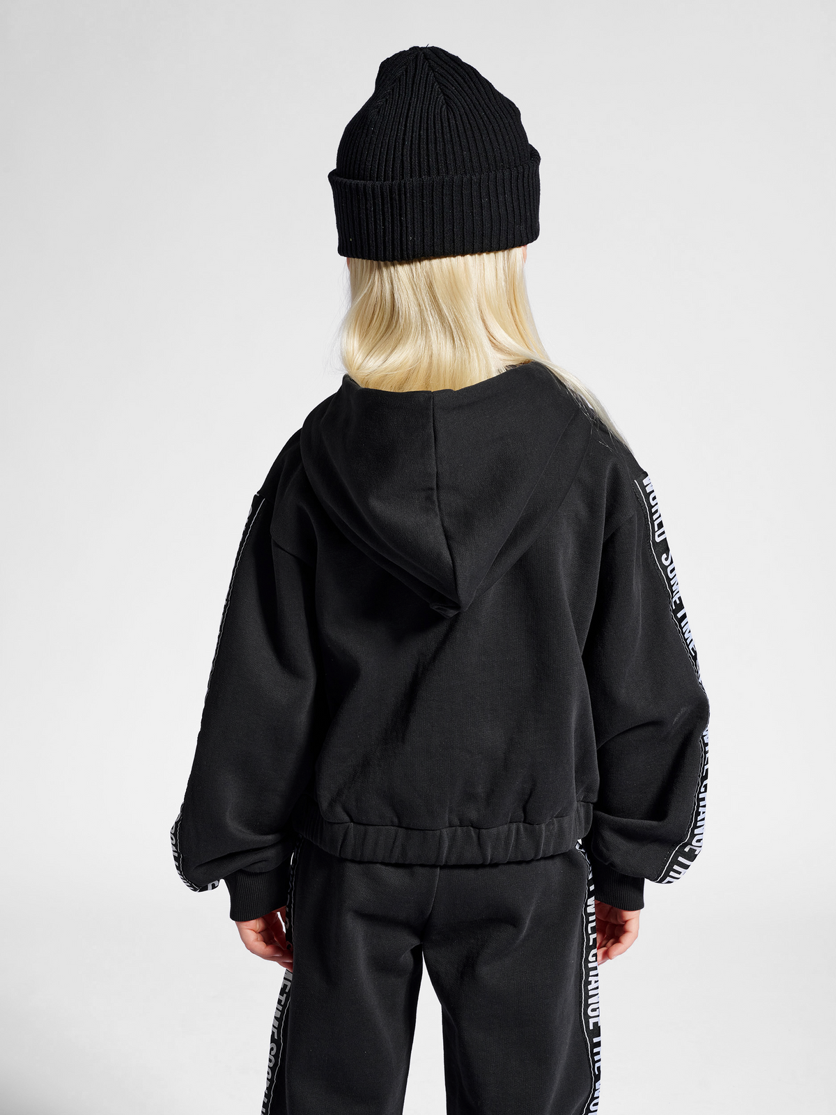 stsEVIE ZIP HOODIE