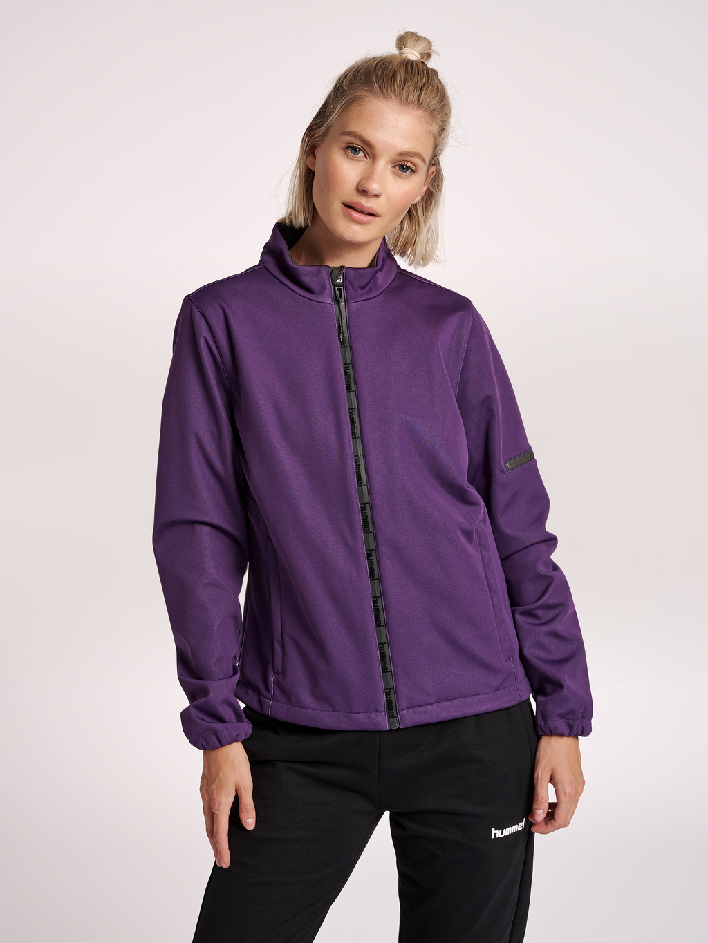 hmlNORTH SOFTSHELL JACKET WOMAN