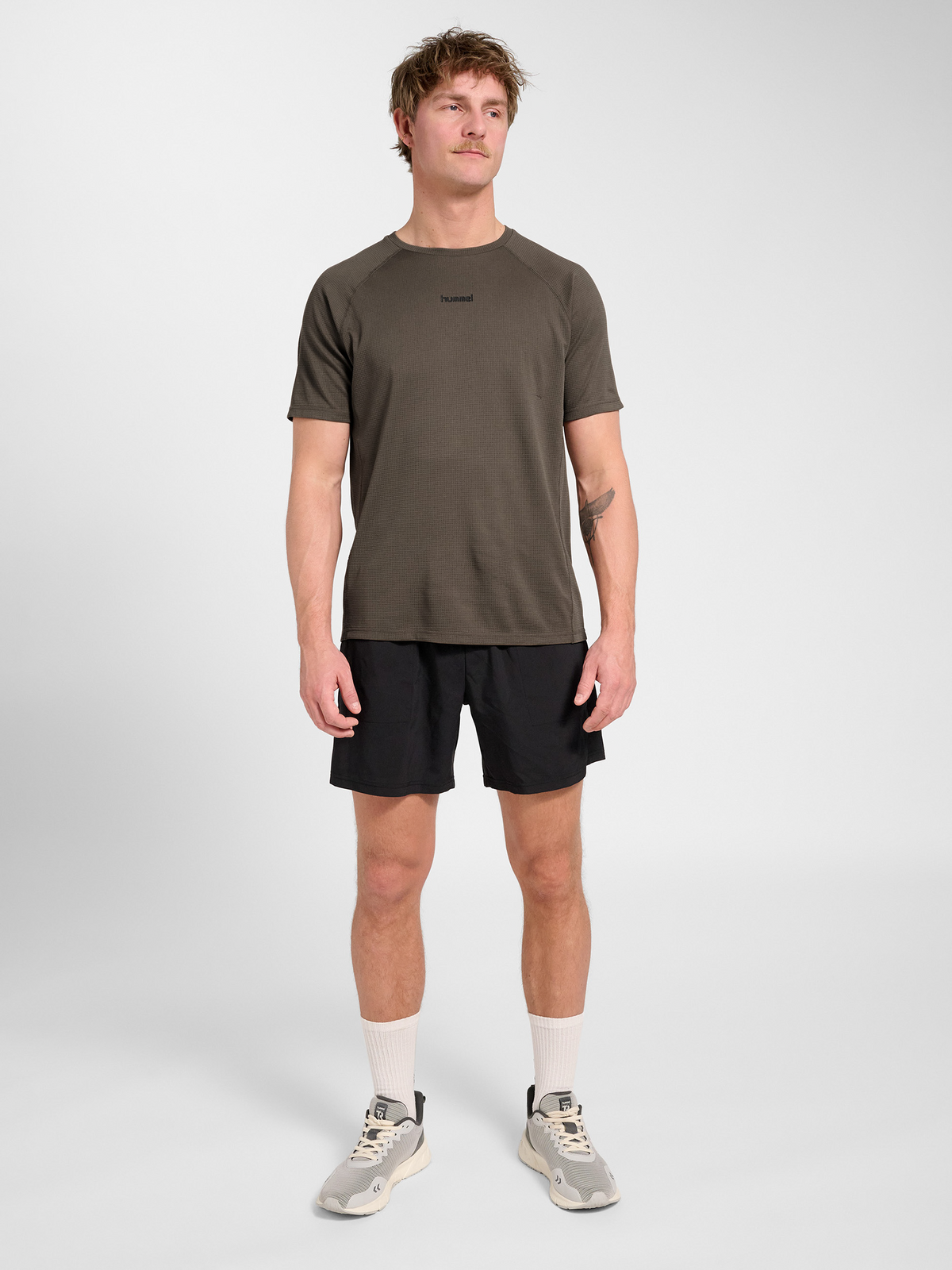 hmlMOMENTUM T-SHIRT S/S