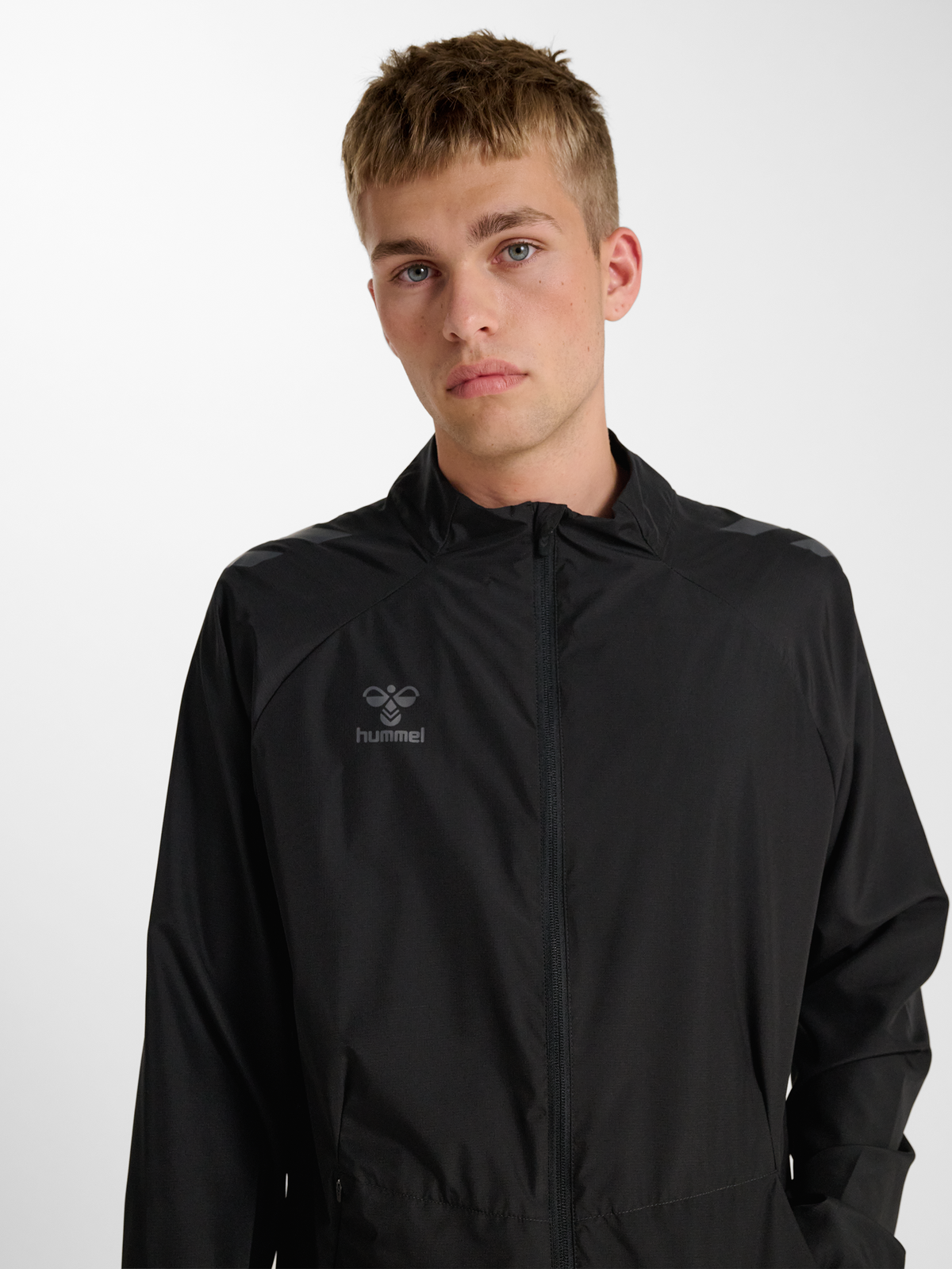 hmlPRO TRAINING LIGHTWEIGHT JACKET
