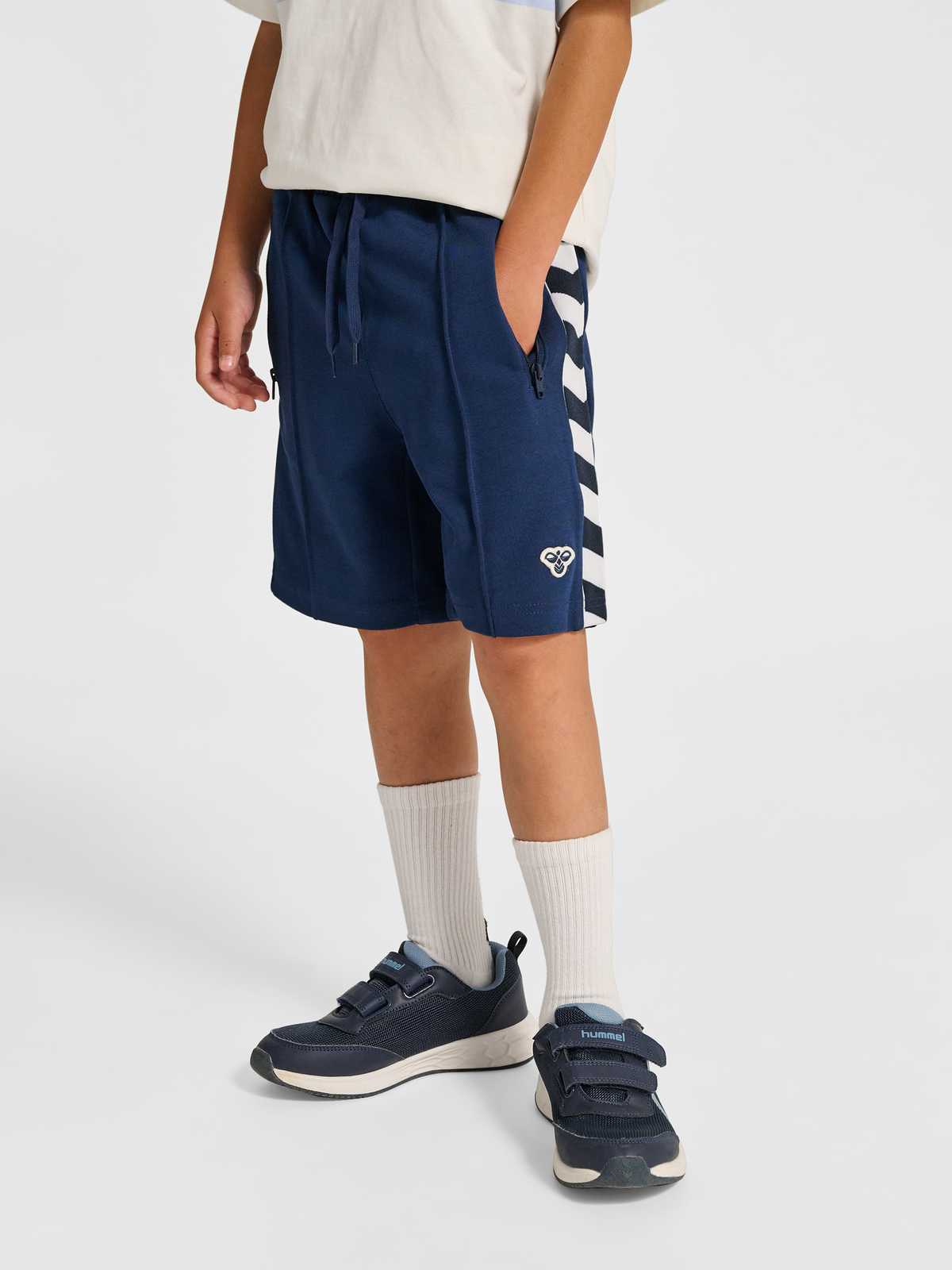 hmlJR ARCHIVE REGULAR POLY SHORTS