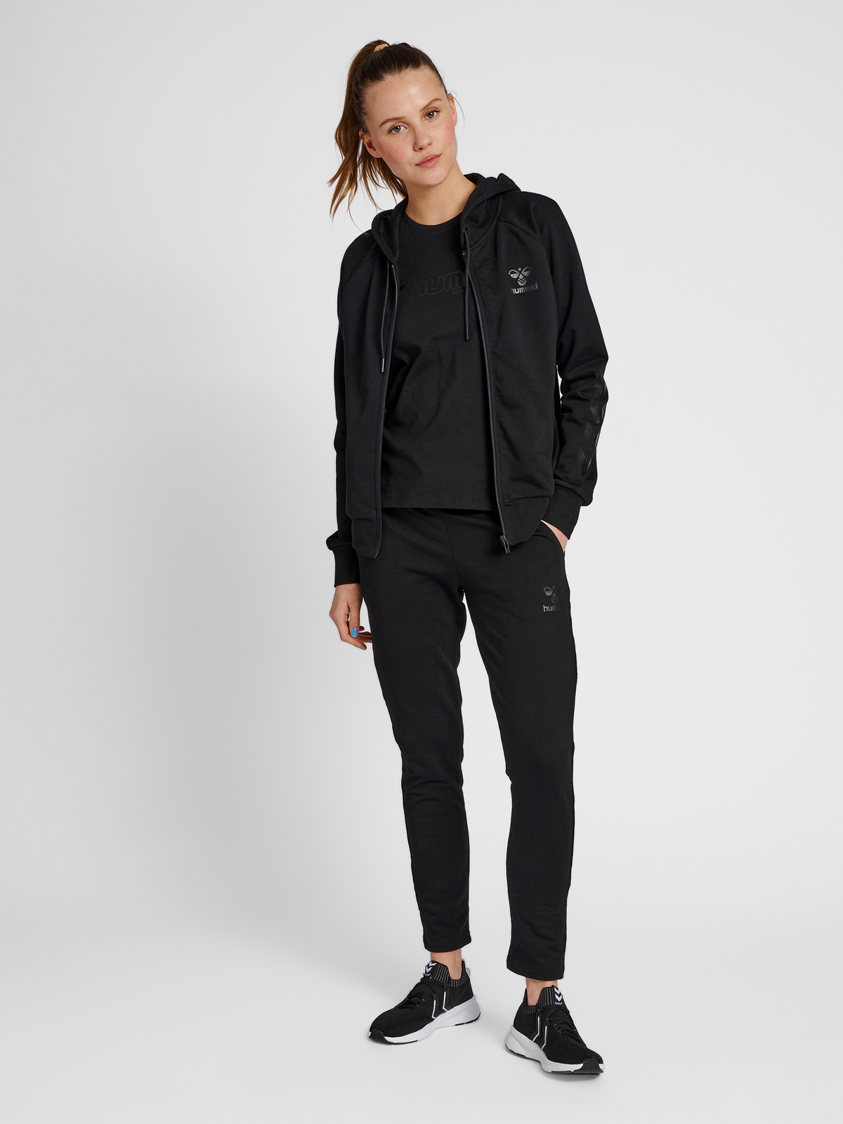 hmlNONI 2.0 ZIP HOODIE