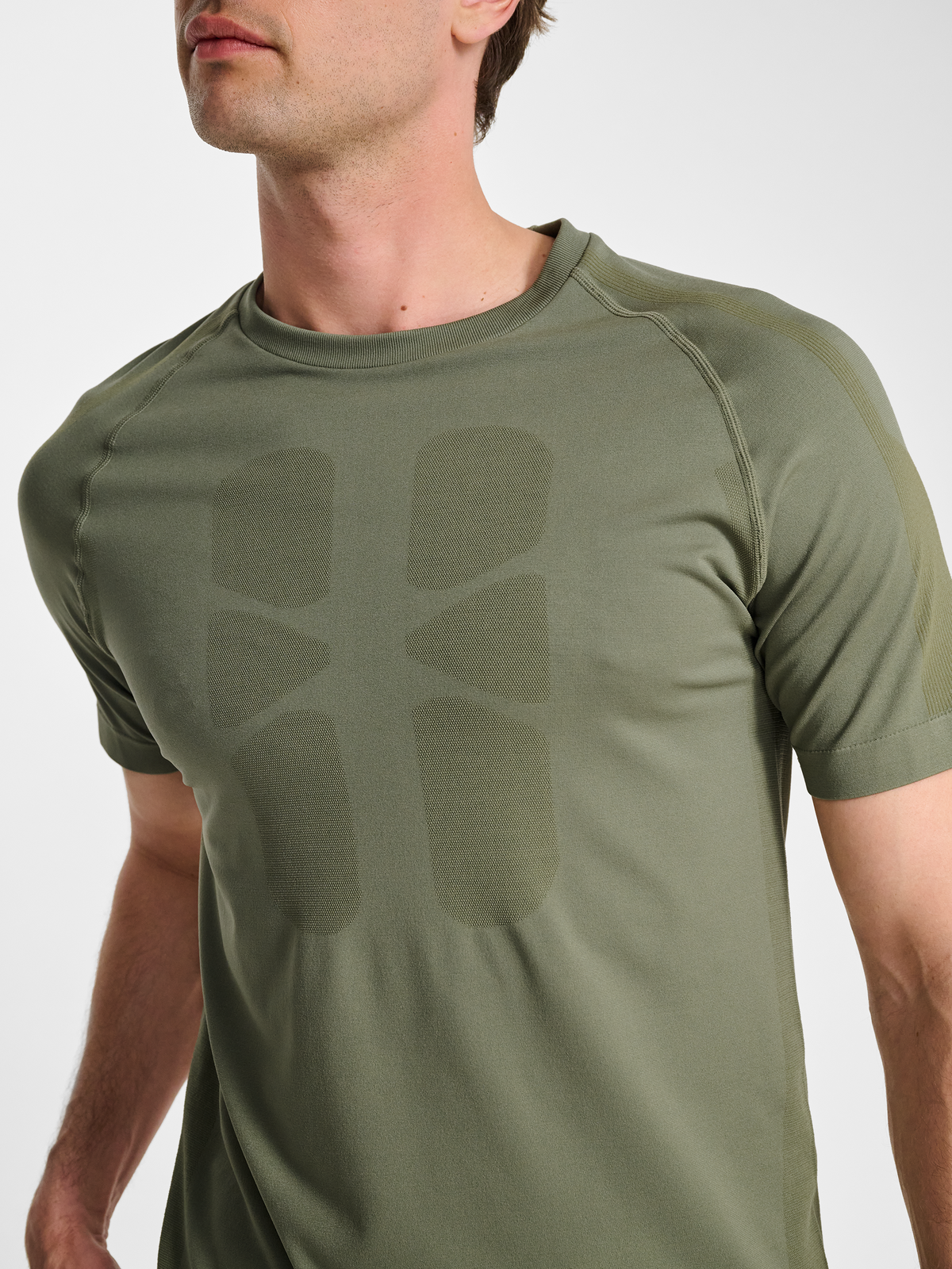 hmlHIIT SEAMLESS T-SHIRT S/S