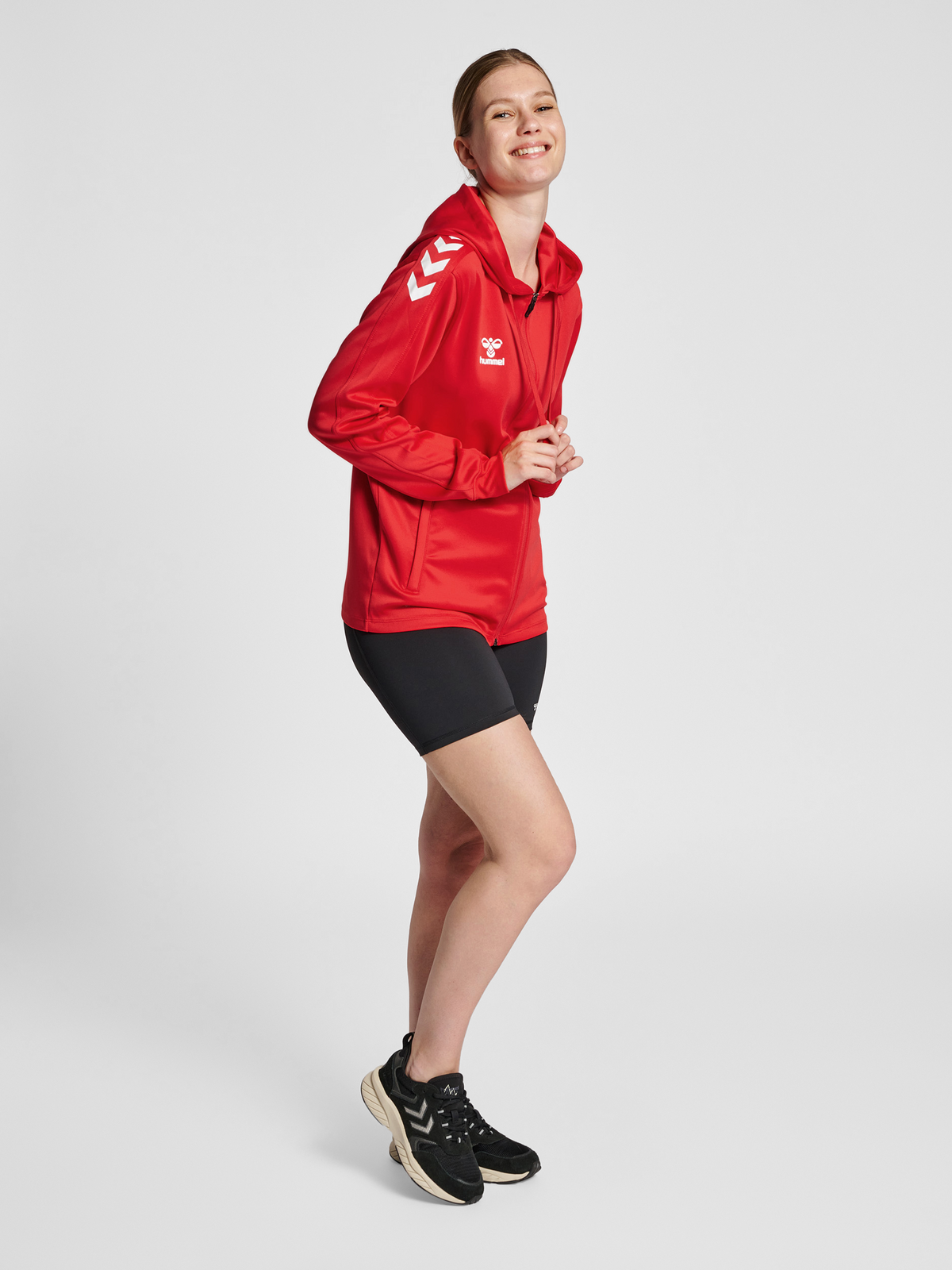 hmlCORE XK POLY ZIP HOOD SWEAT WOMA