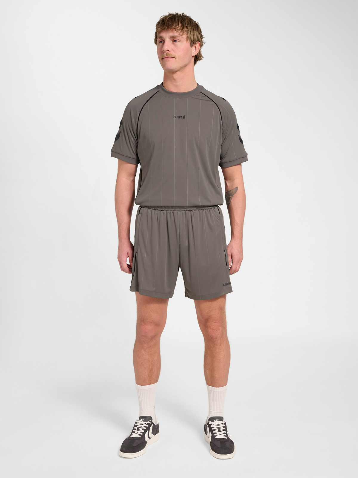 hmlPITCH SHORTS