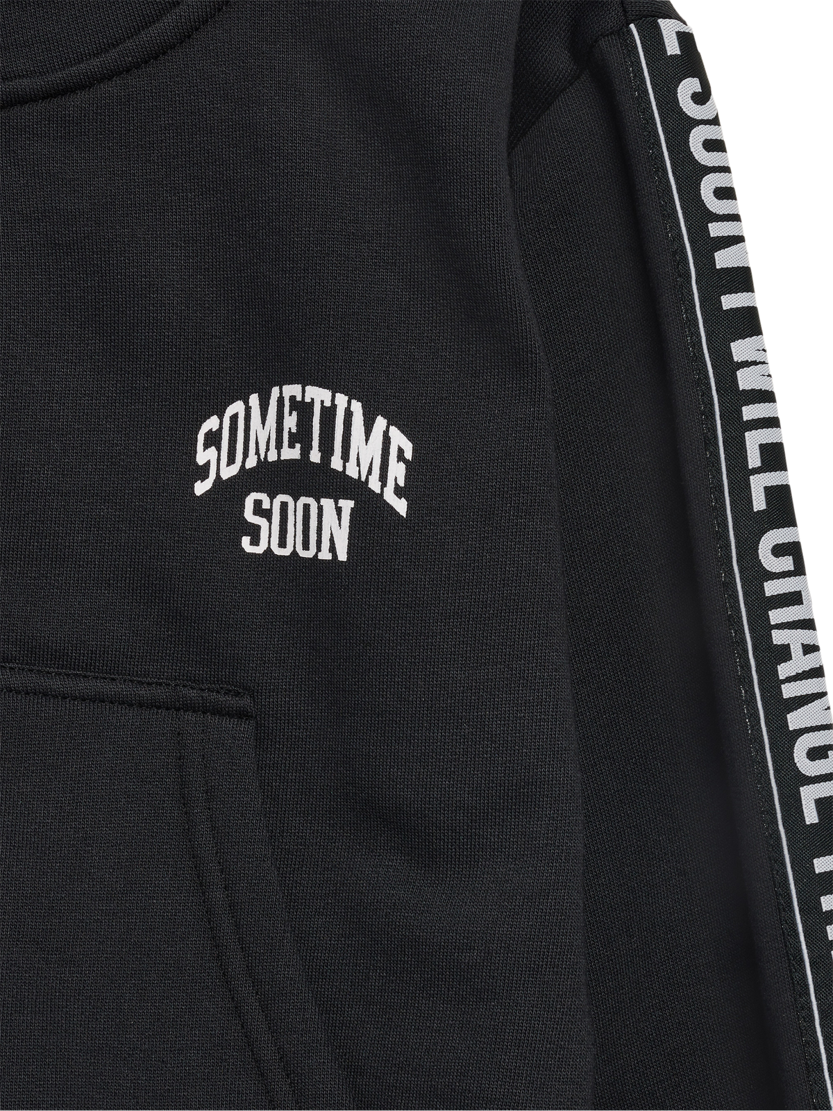 stsEVIE ZIP HOODIE