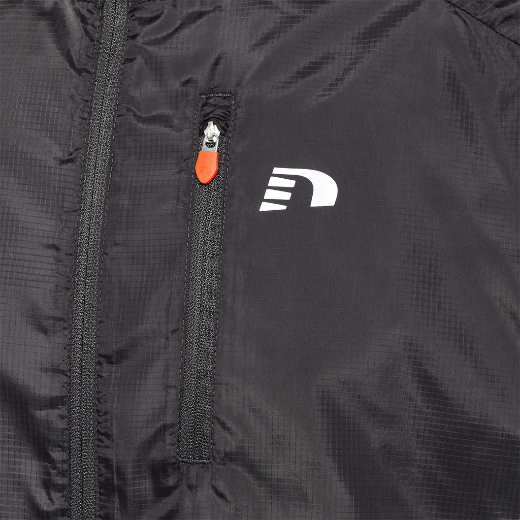 MEN PACKABLE TECH JACKET