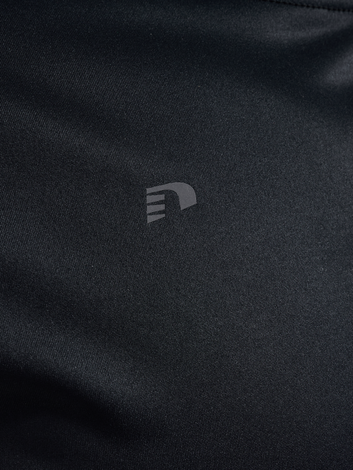 nwlBEAT GRADIENT T-SHIRT L/S