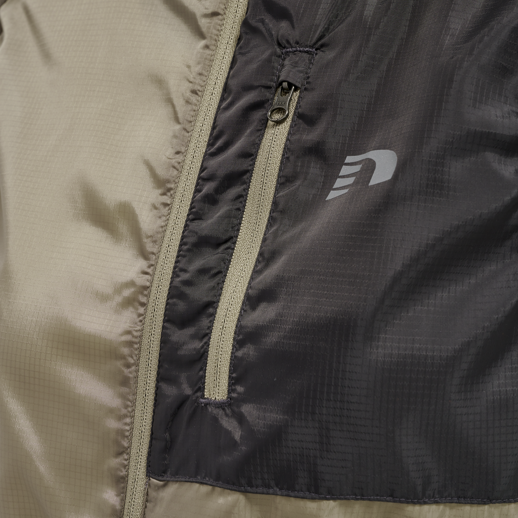 WOMEN PACKABLE TECH GILET