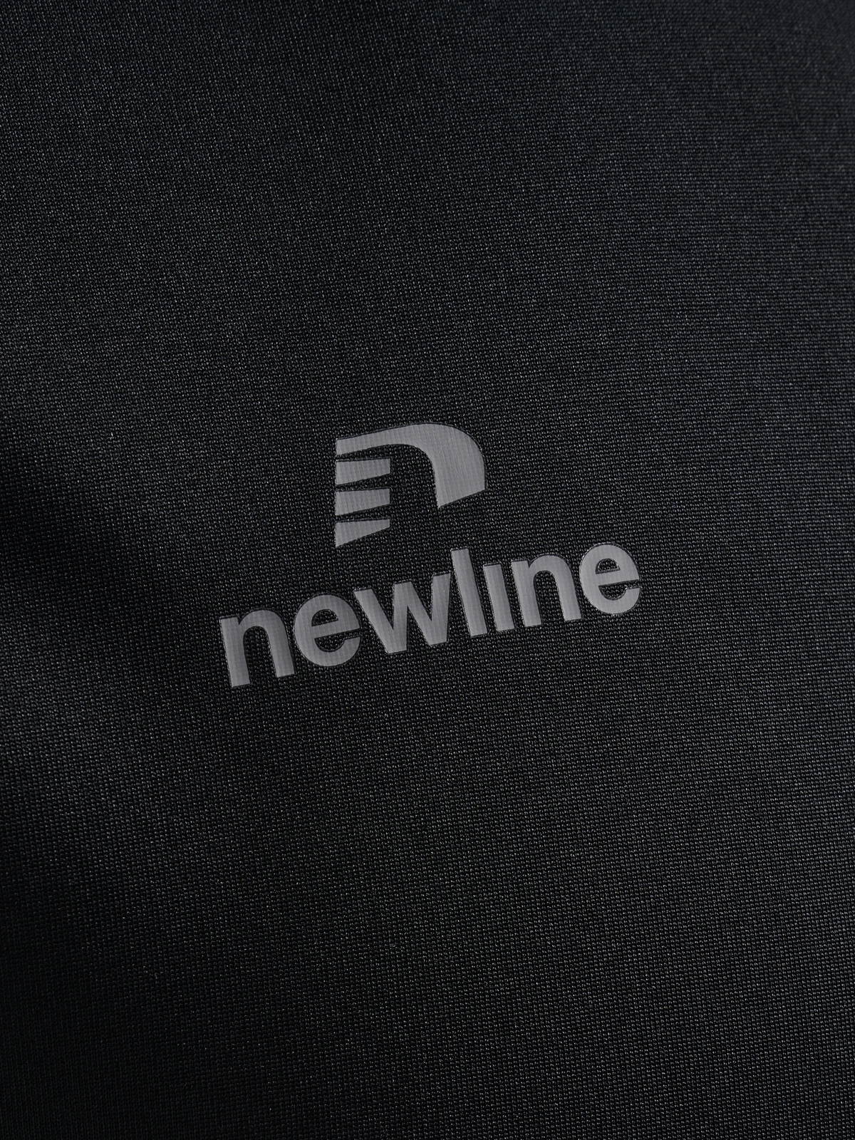 nwlBEAT T-SHIRT