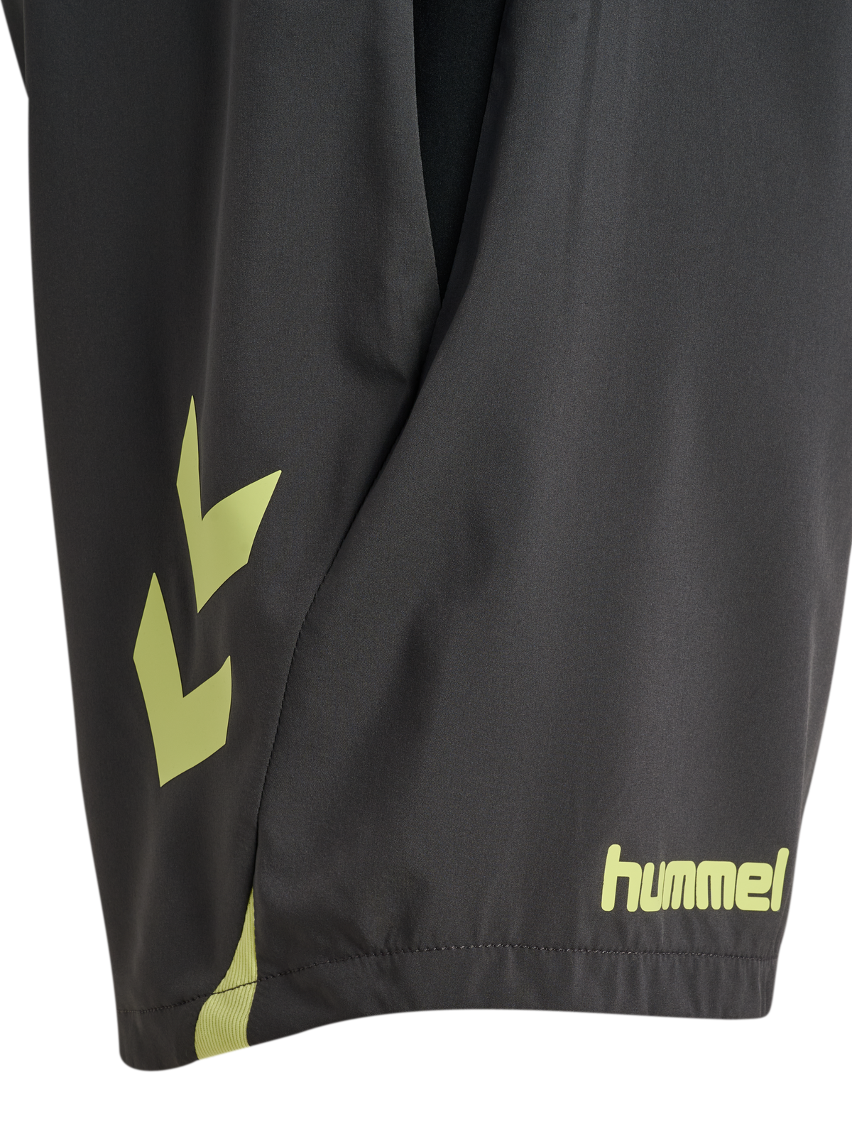 hmlBLAZE26 PRO TRAINING SHORTS