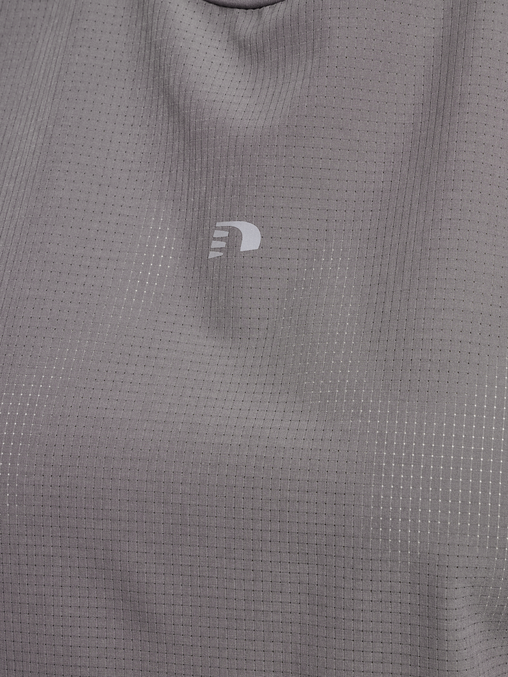 nwlBREATHE W T-SHIRT
